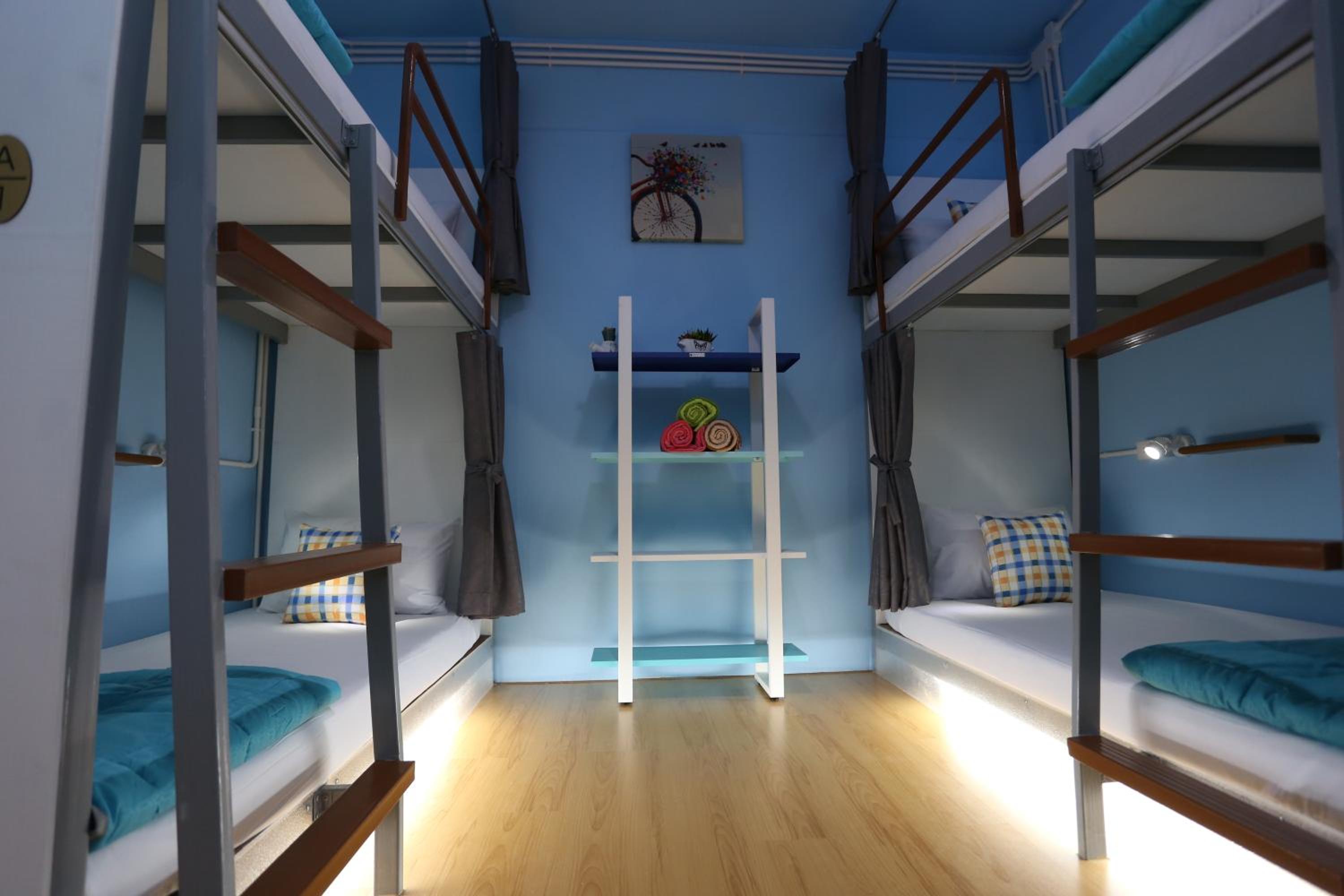 Economy Quadruple Room photo 1