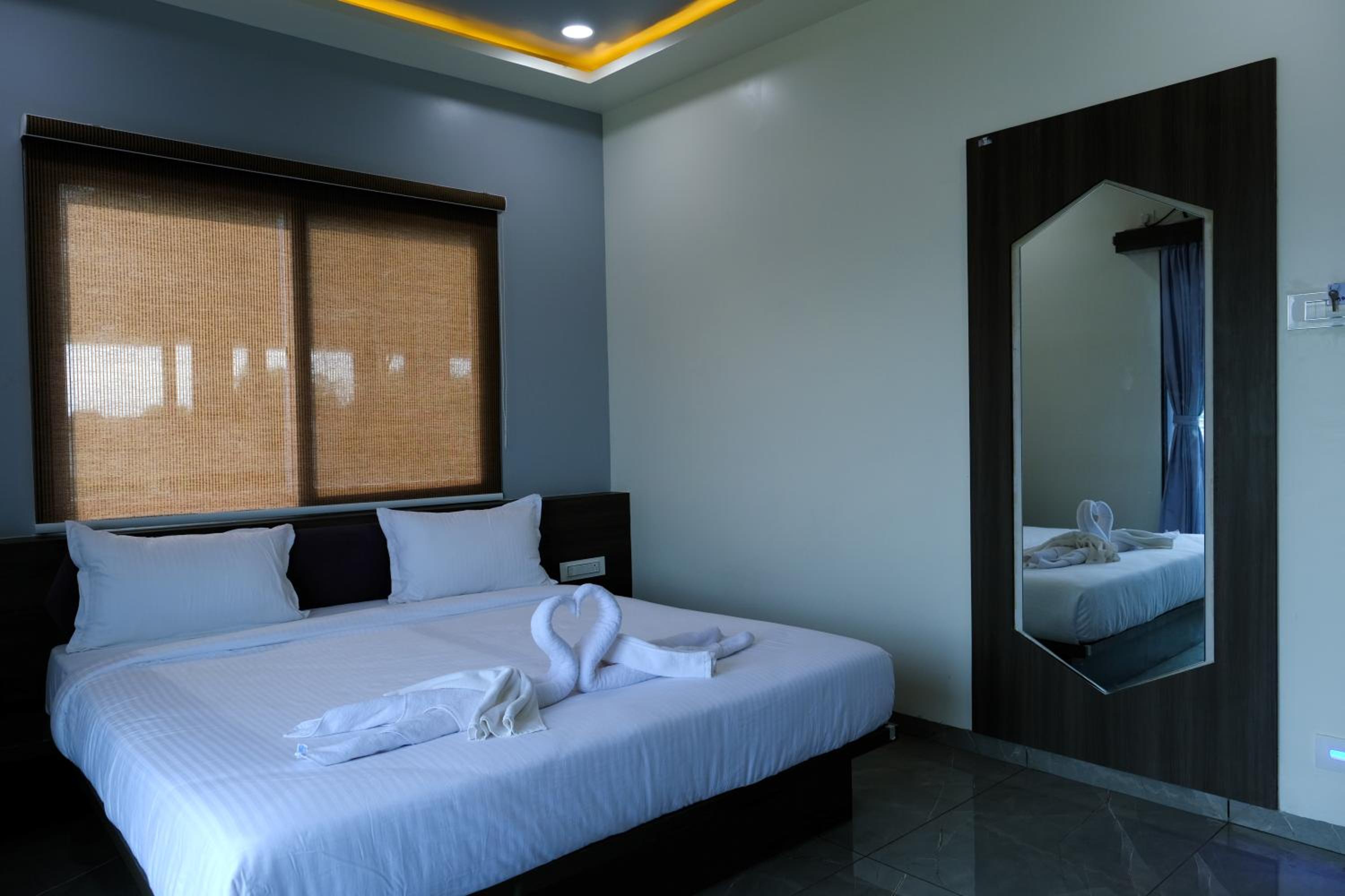 Suite - Photo 5