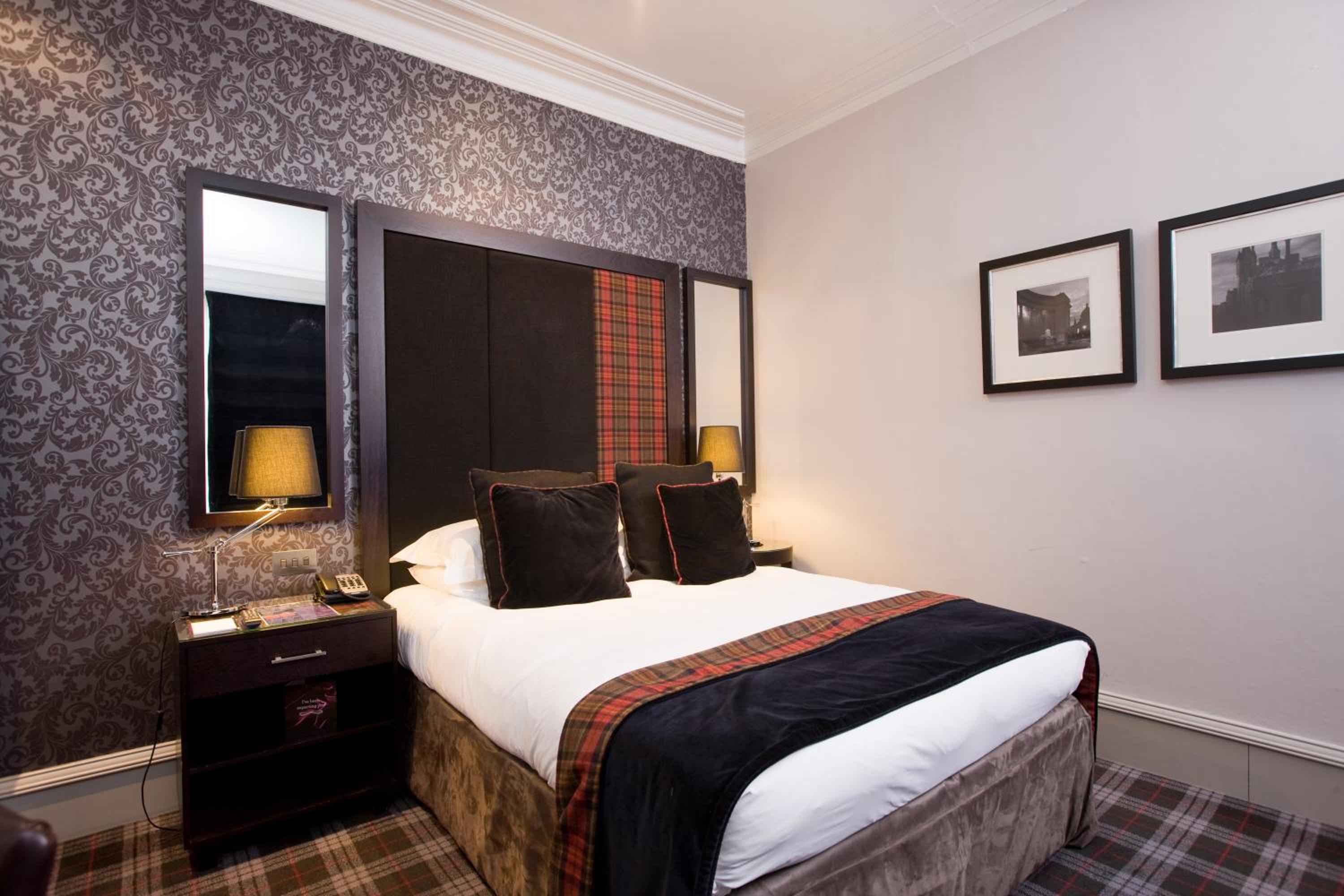 Standard Double Room - Photo 1