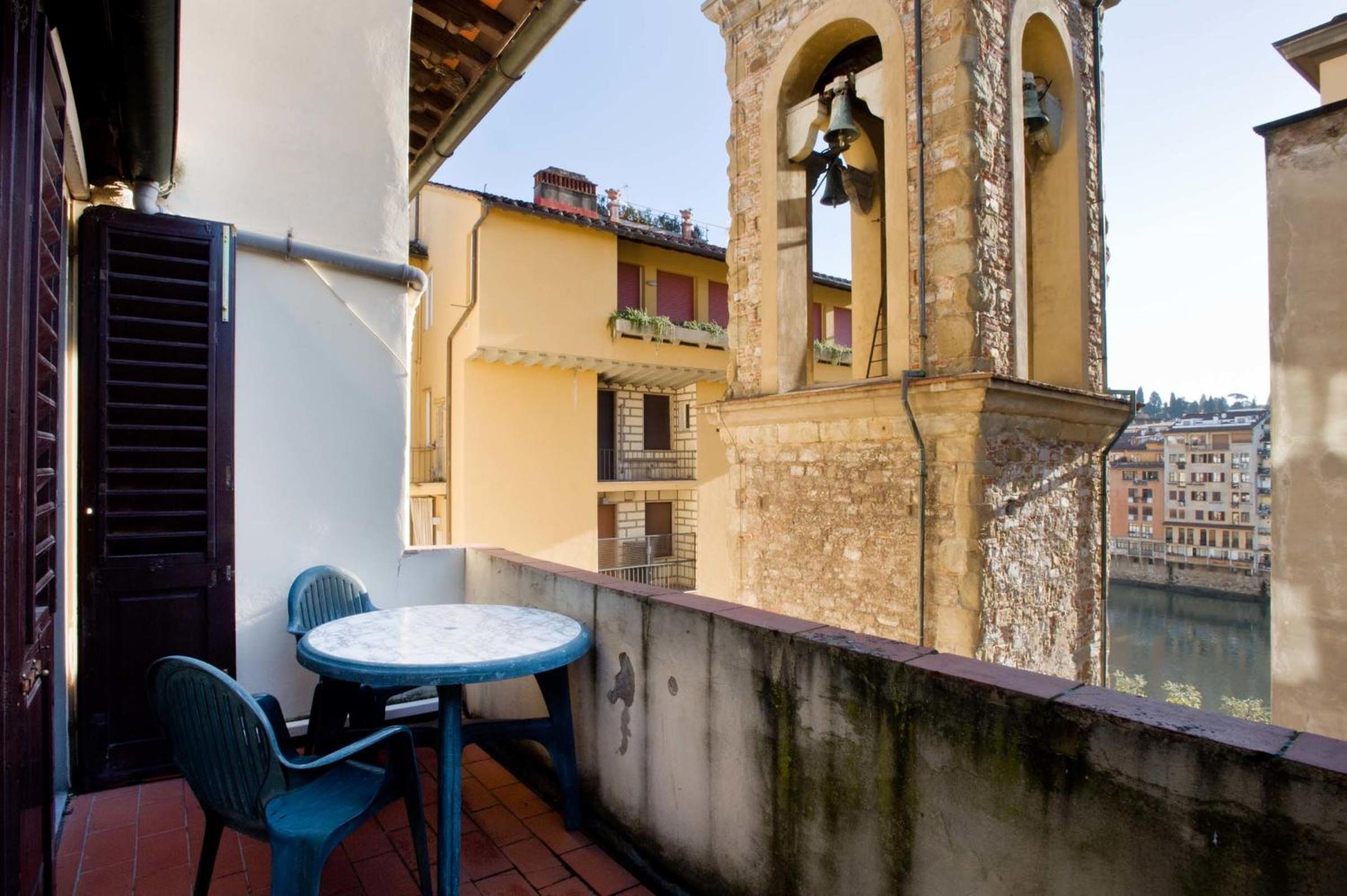 Suite with Terrace thumbnail 5