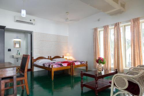 Deluxe Room (2 Adults + 1 Child) photo 1
