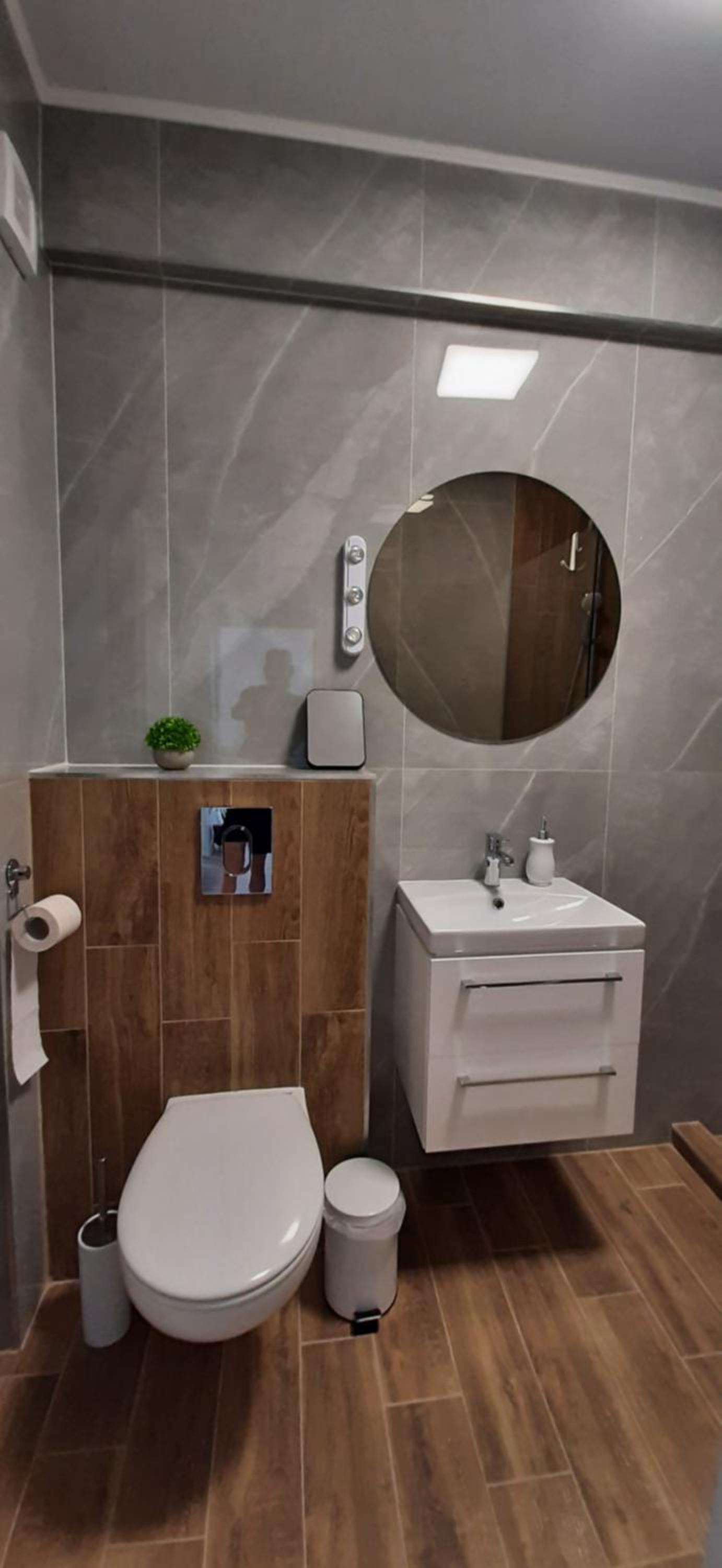Two-Bedroom Apartment - Photo 19