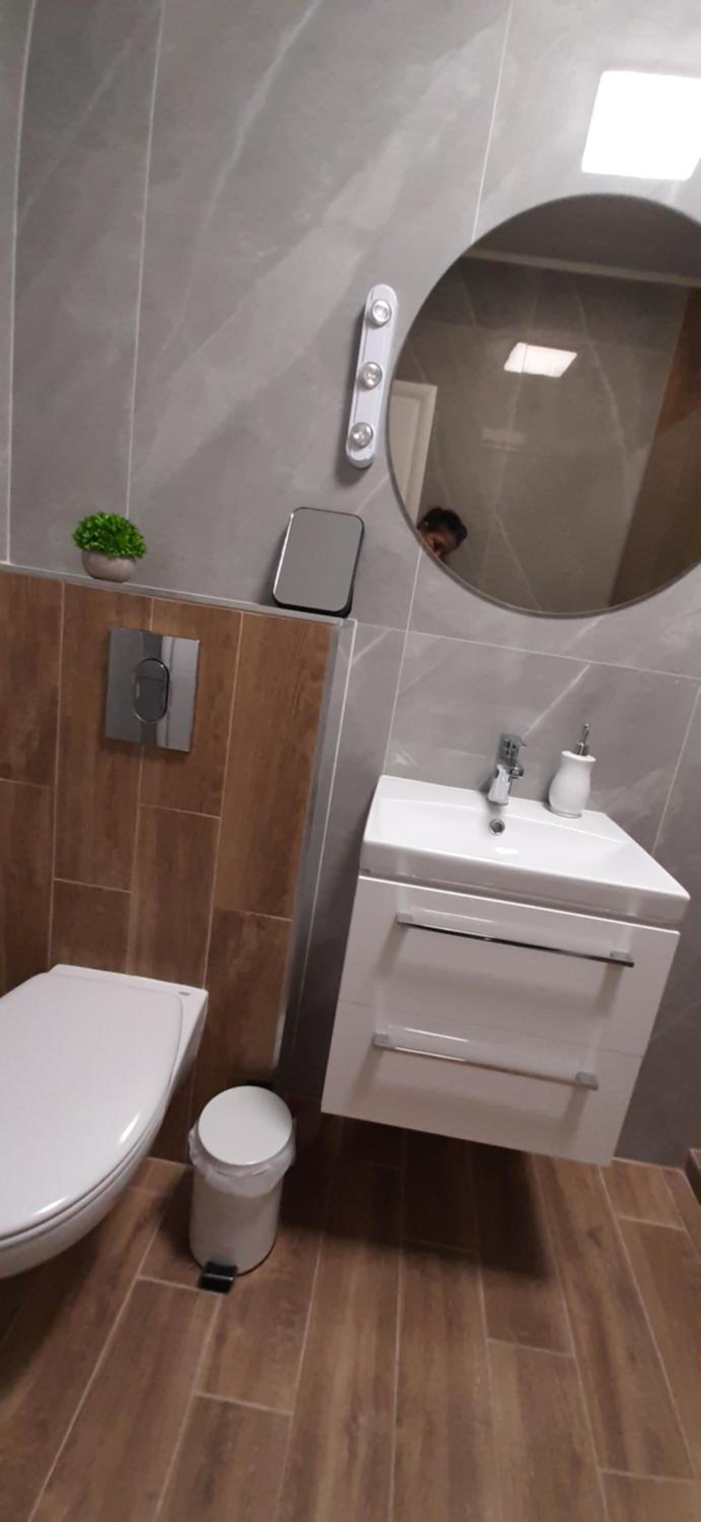 Two-Bedroom Apartment - Photo 24