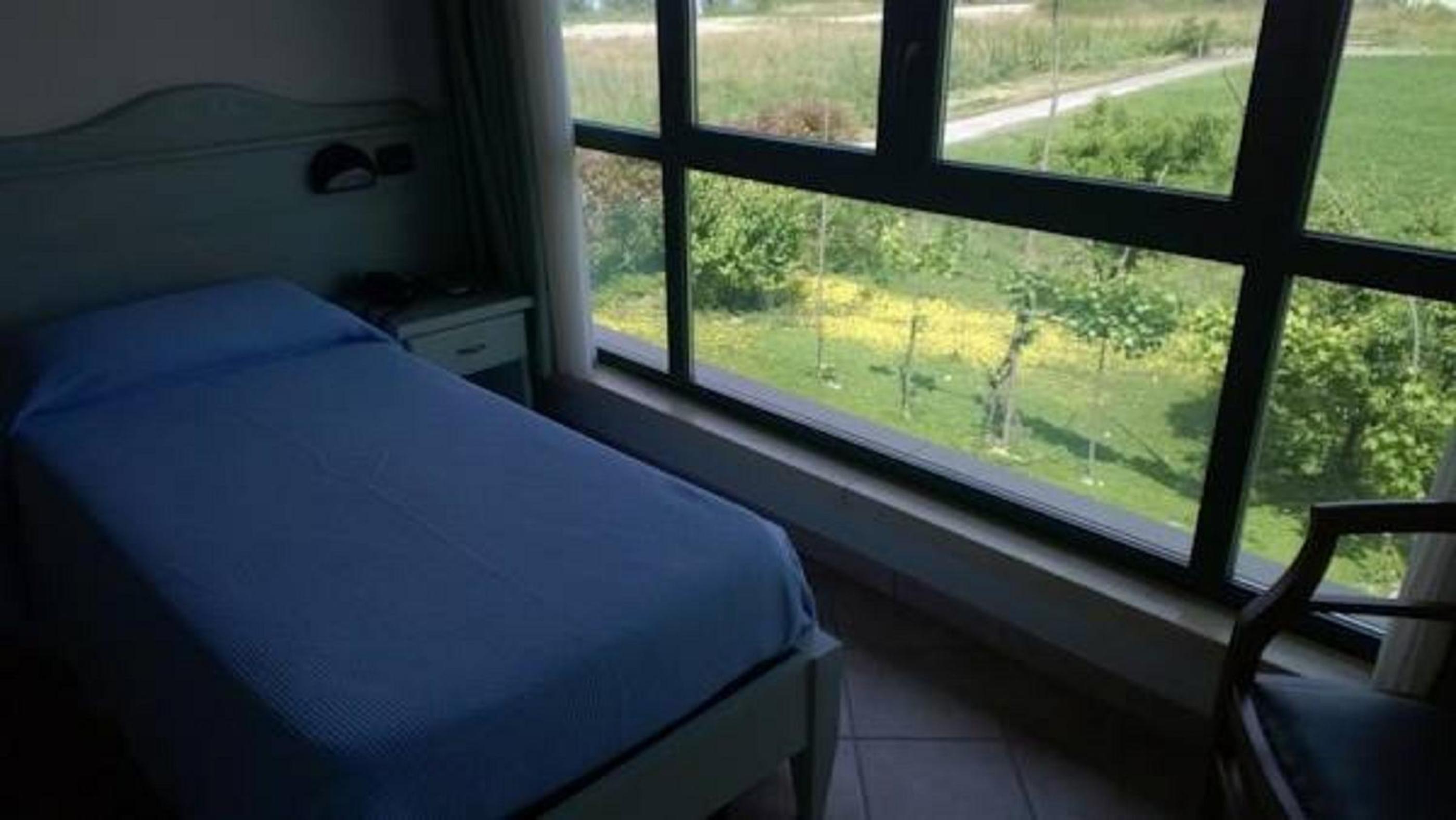 Single Room with Bathroom