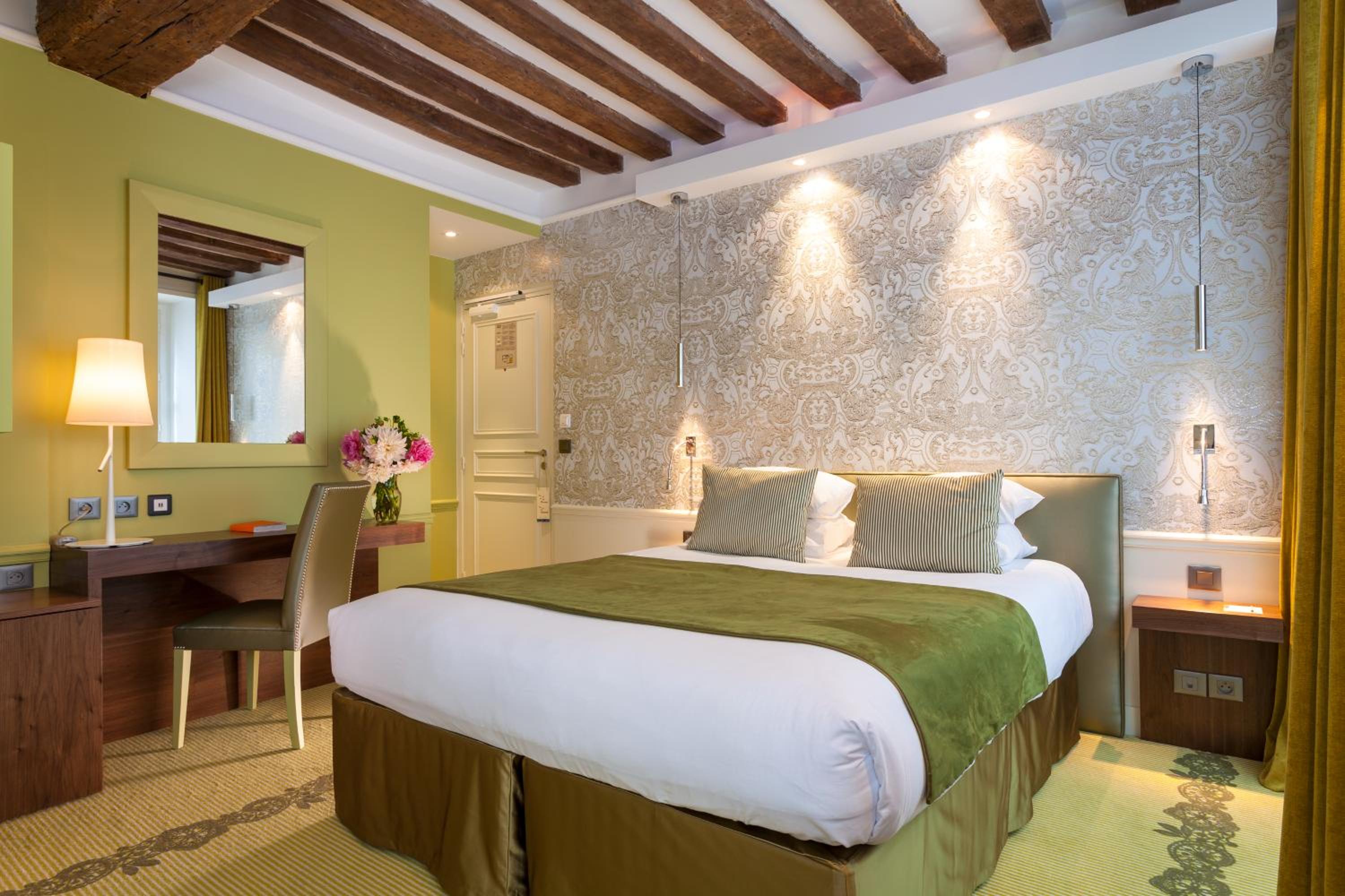 Deluxe Double or Twin Room photo 2