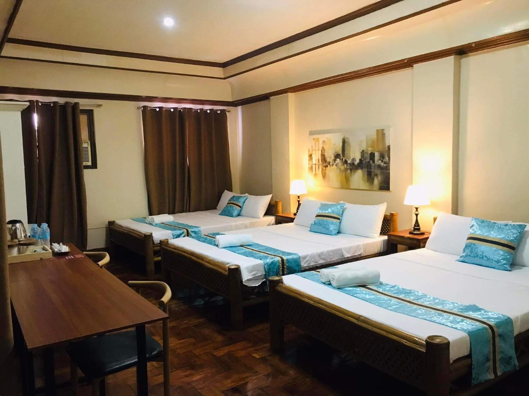 Deluxe Triple Room