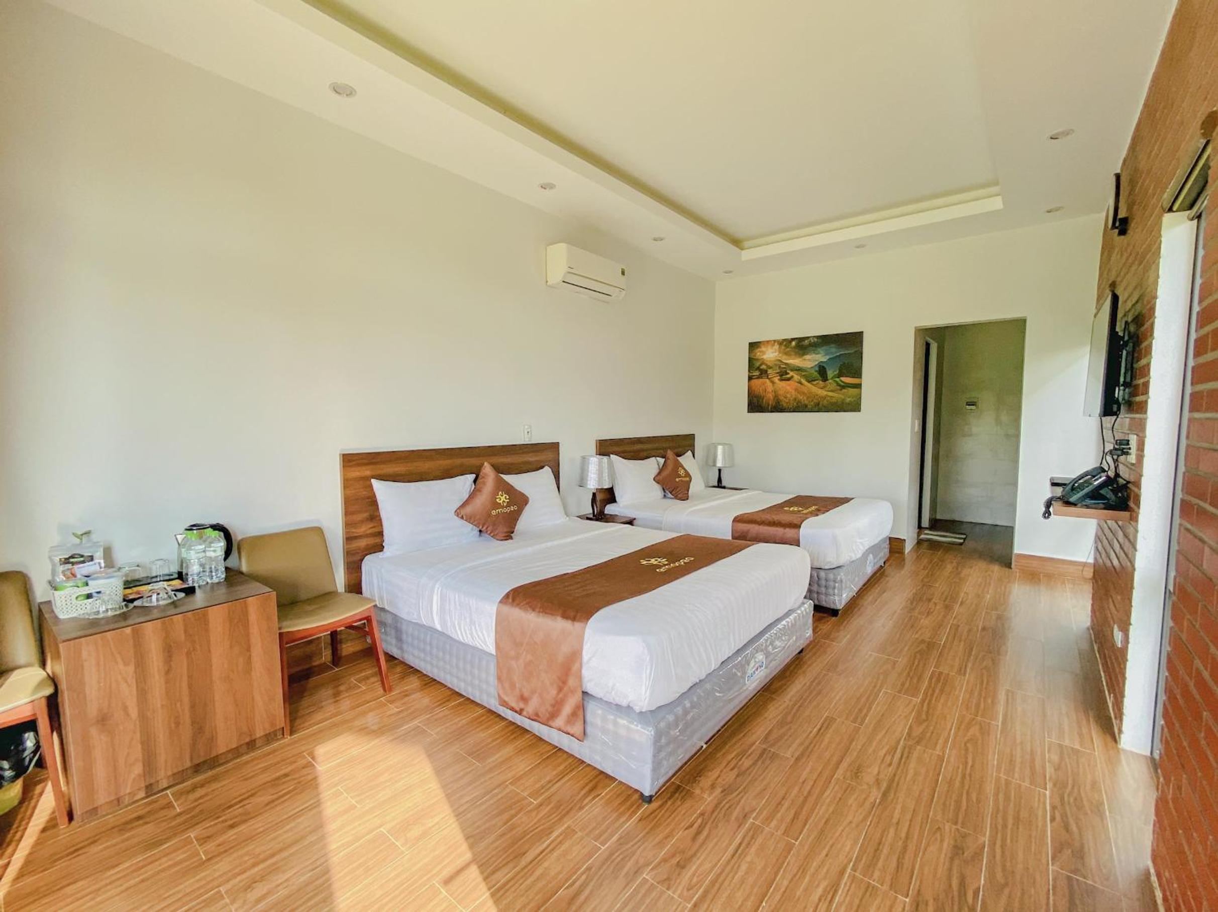 Deluxe Double or Twin Room with Balcony photo 3