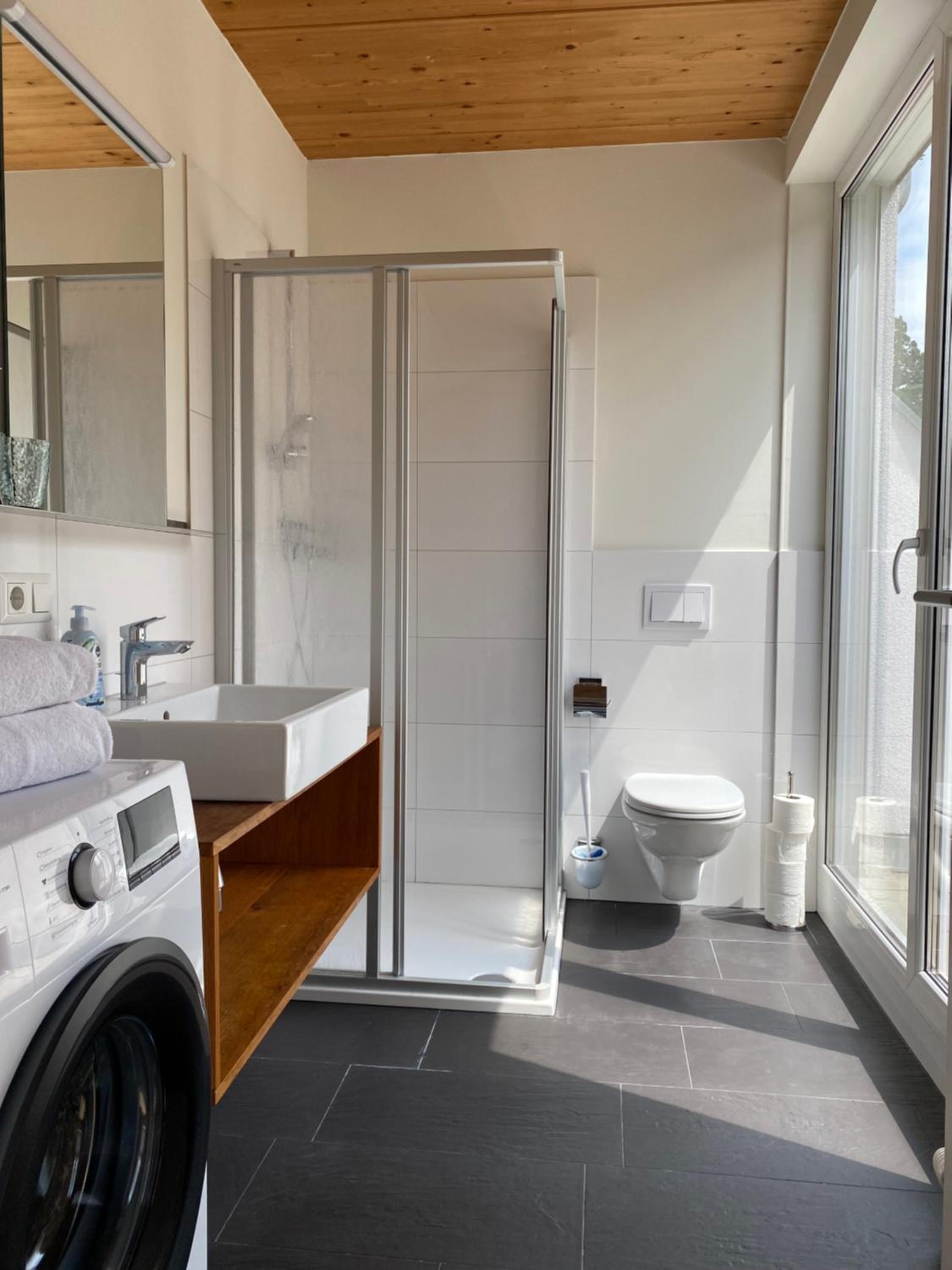 One-Bedroom Apartment - Photo 19