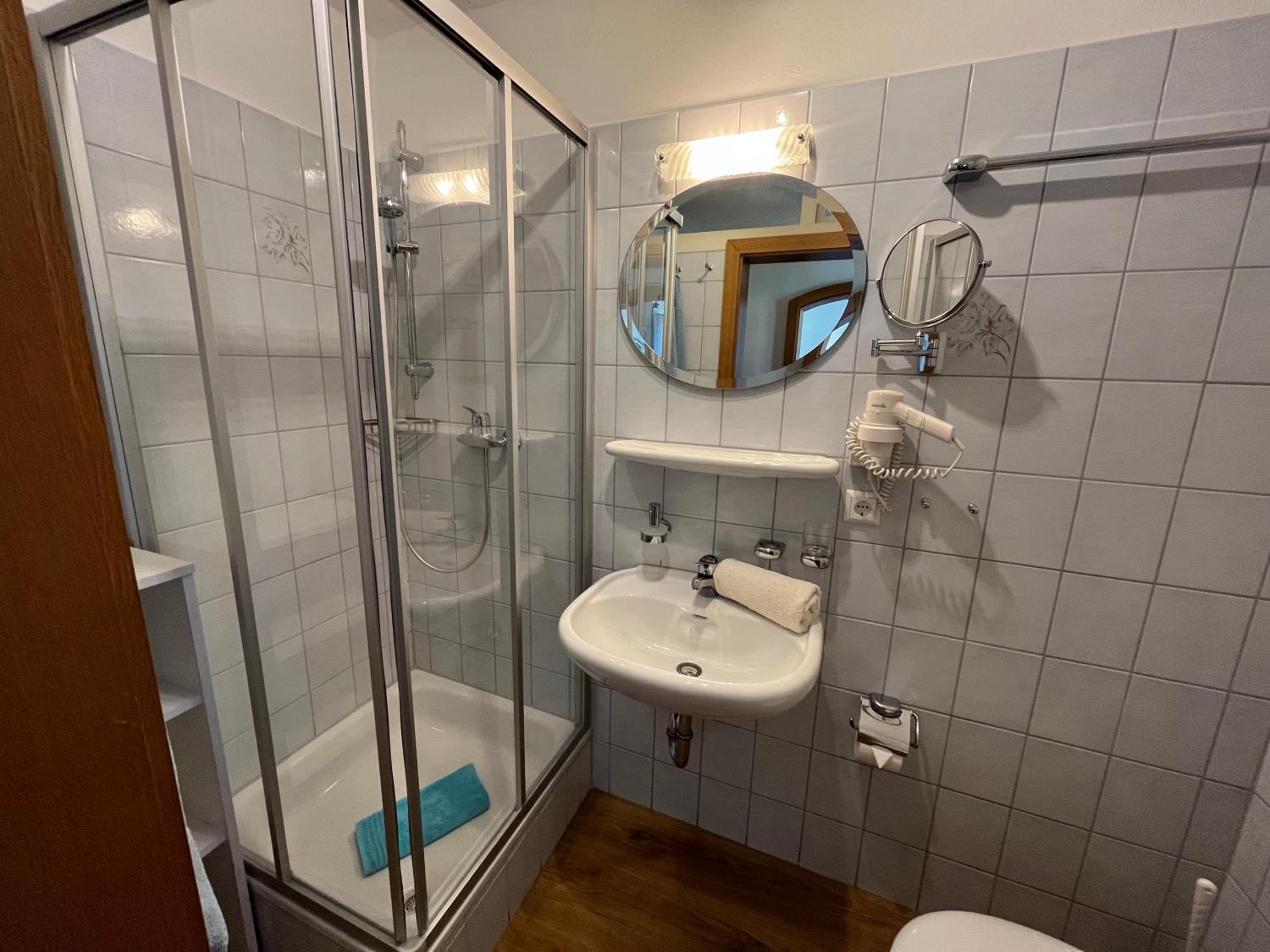Single Room with Shower photo 2