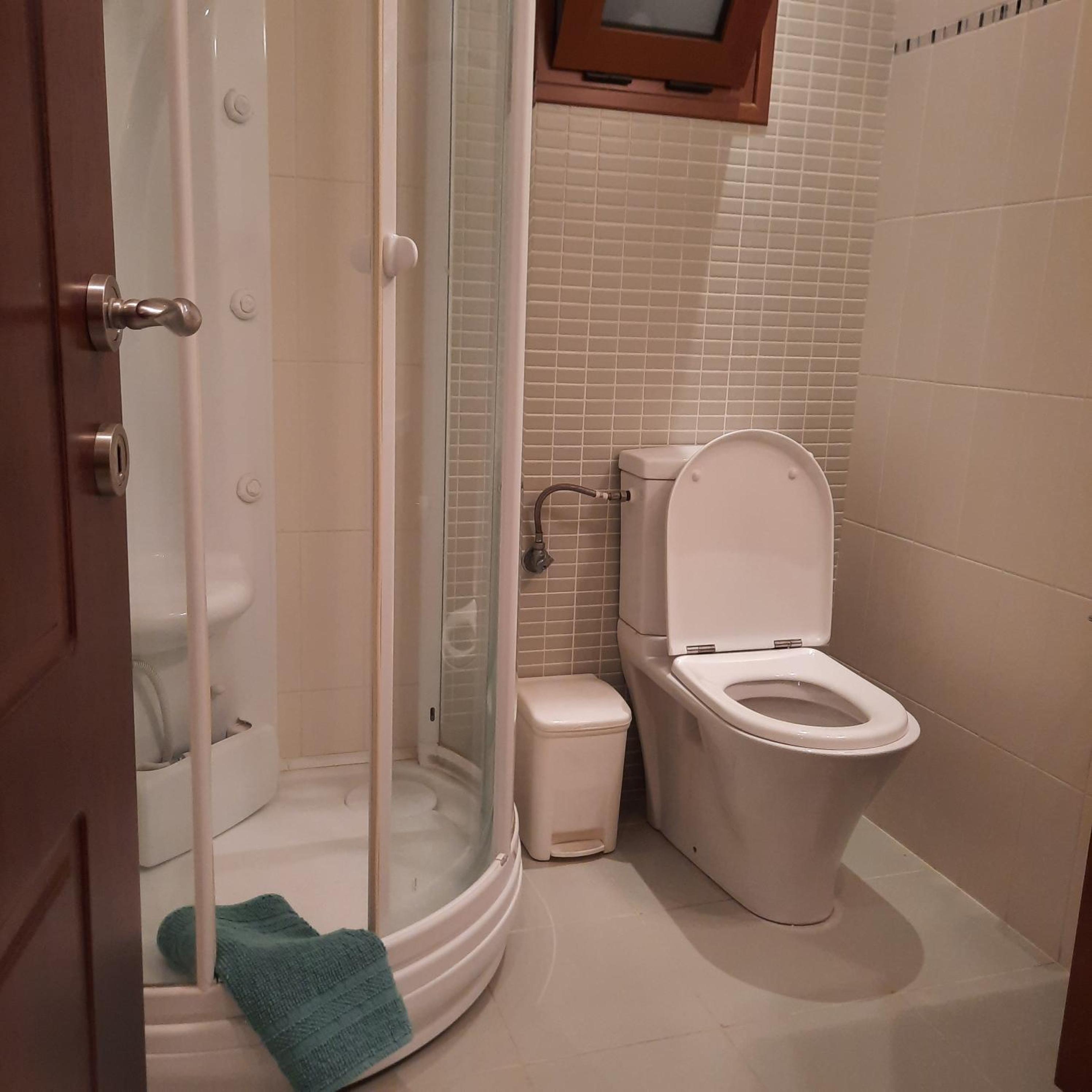 Three-Bedroom Apartment photo 2