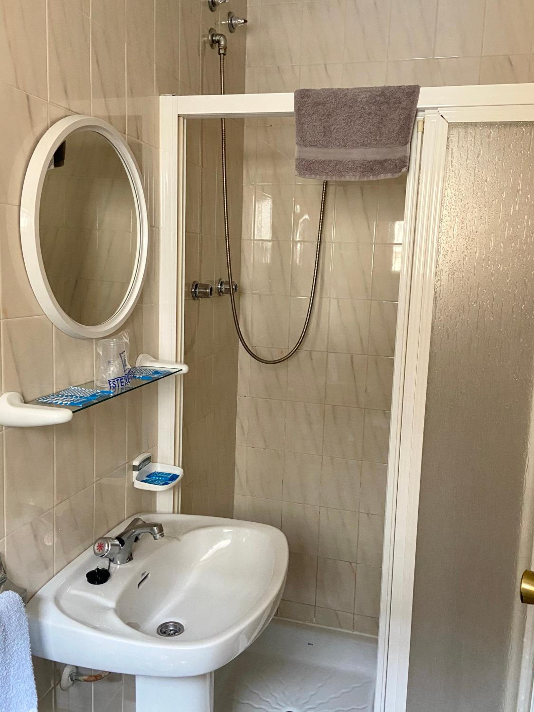 Budget Triple Room photo 3