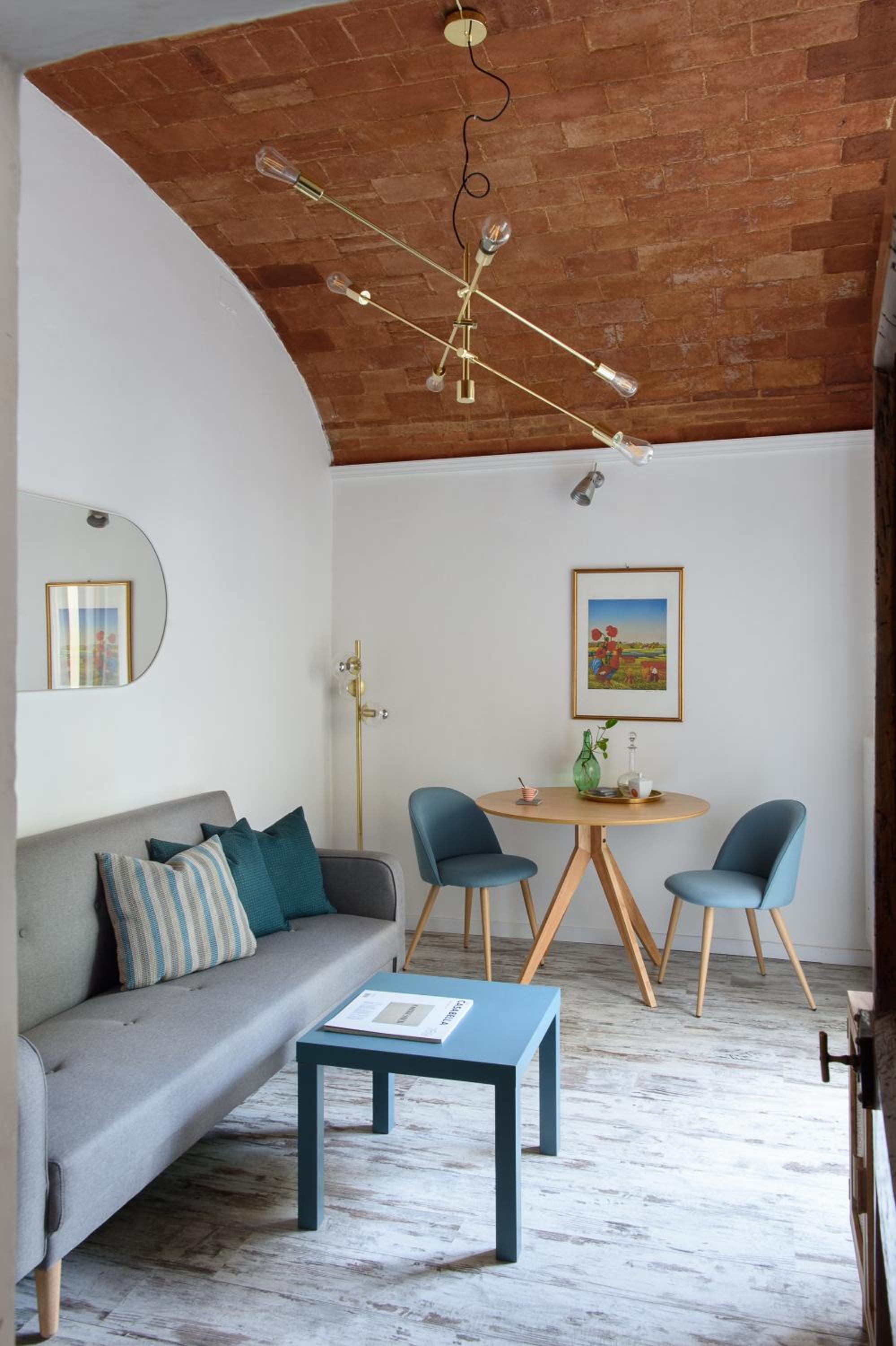 One-Bedroom Apartment with Garden View thumbnail 5