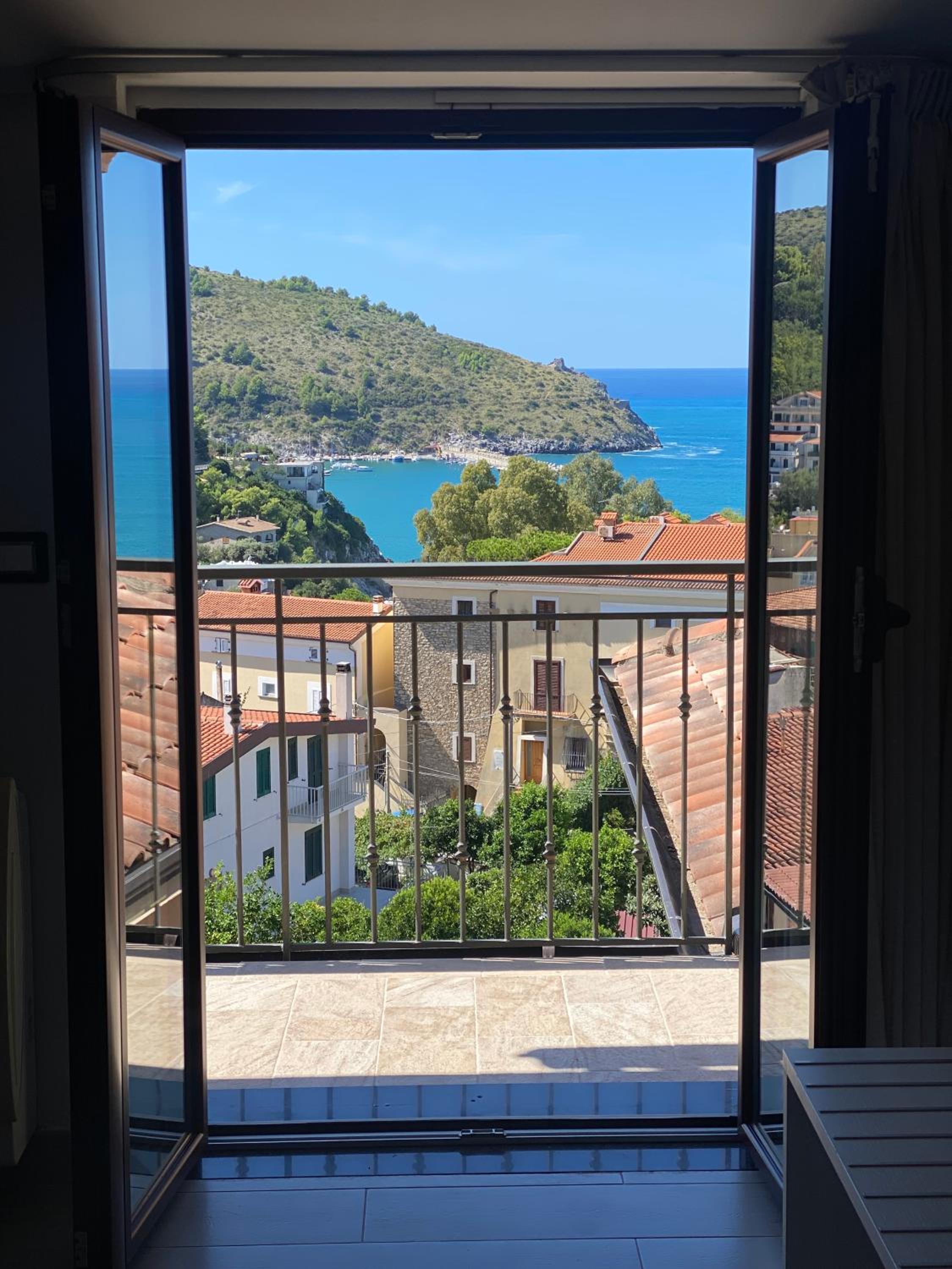 Double Room with Balcony and Sea View photo 2