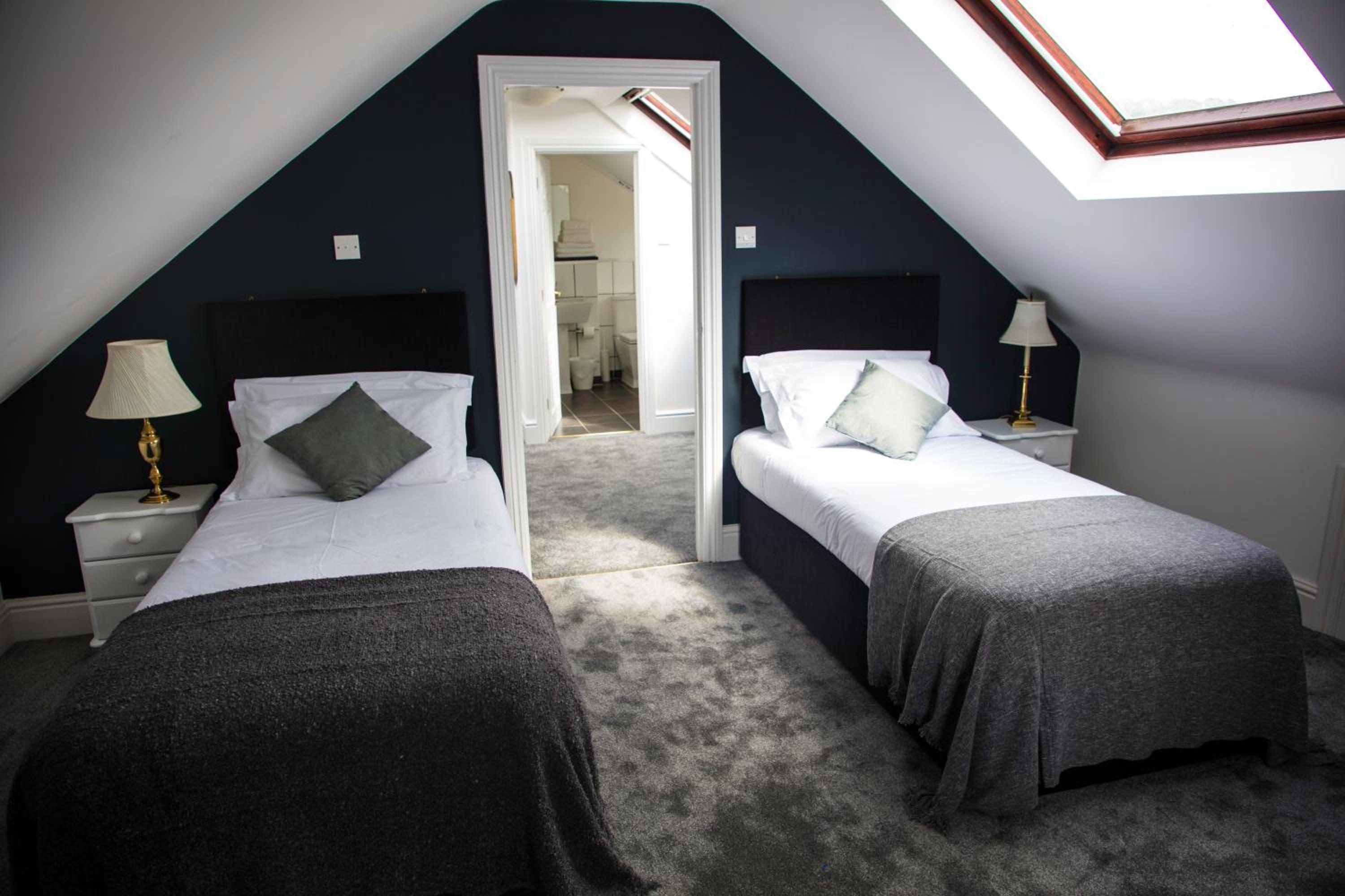Deluxe Triple Room - Photo 7
