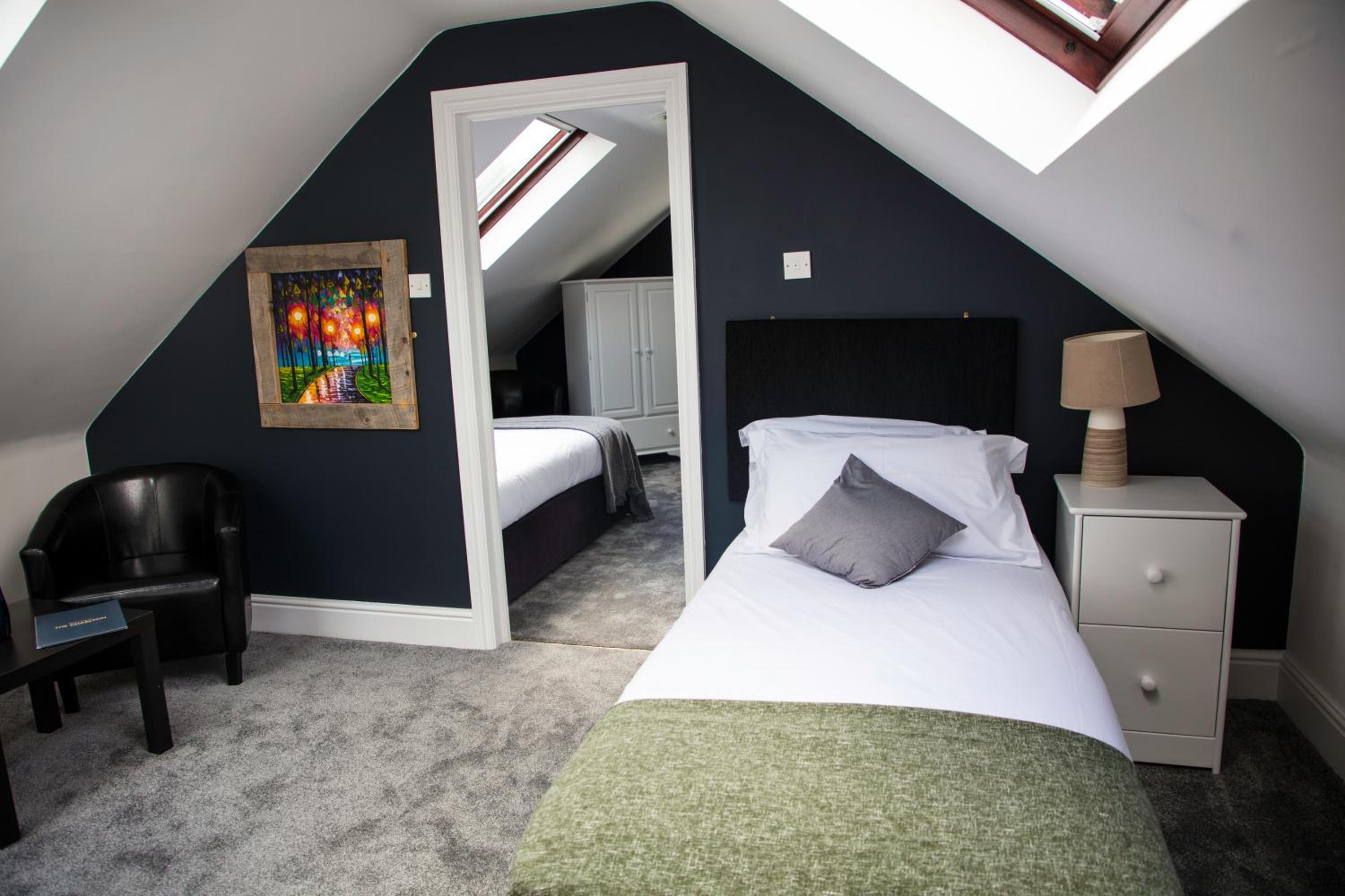 Deluxe Triple Room - Photo 1