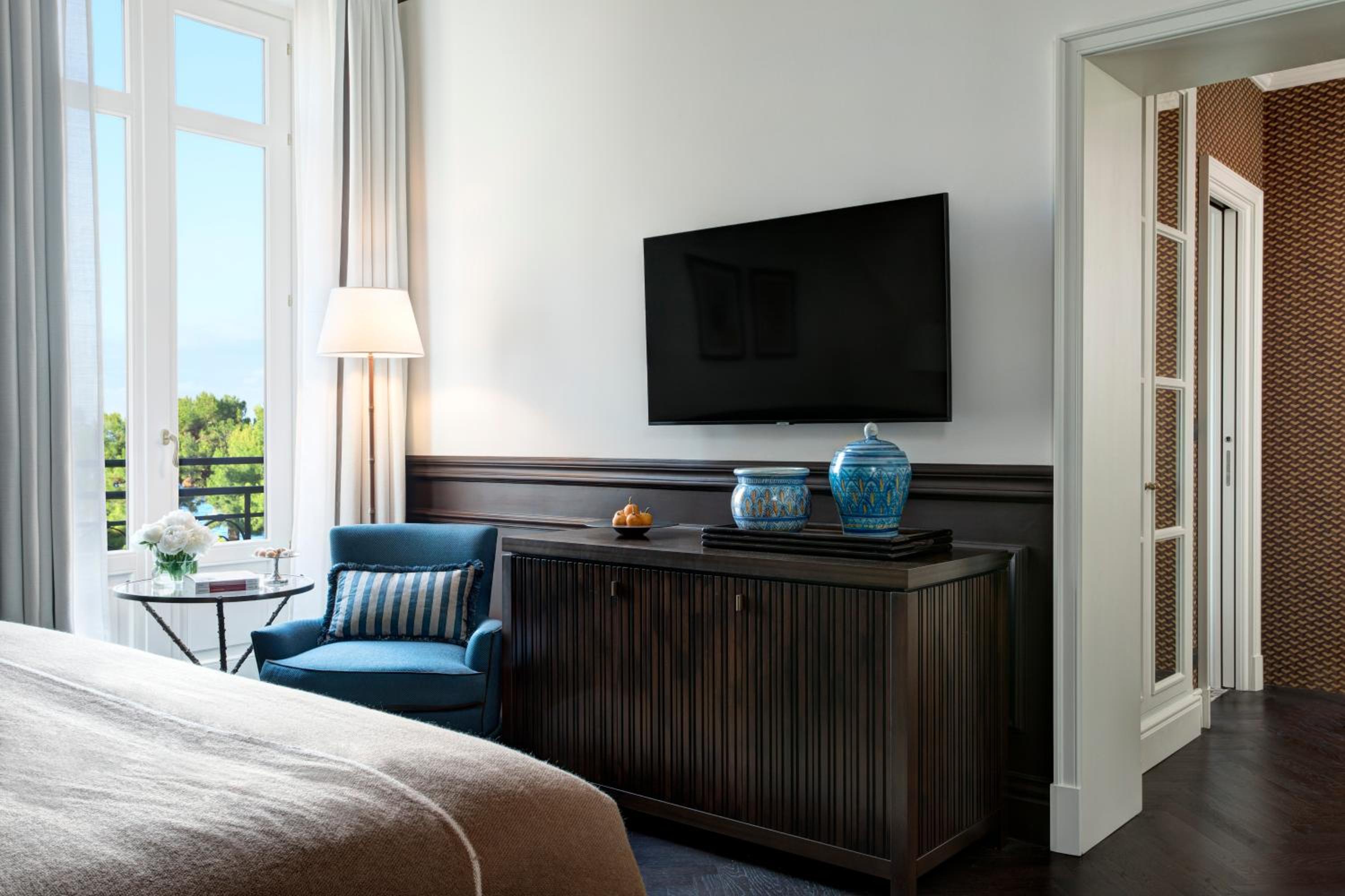 Deluxe Double Room with Sea View - Photo 2