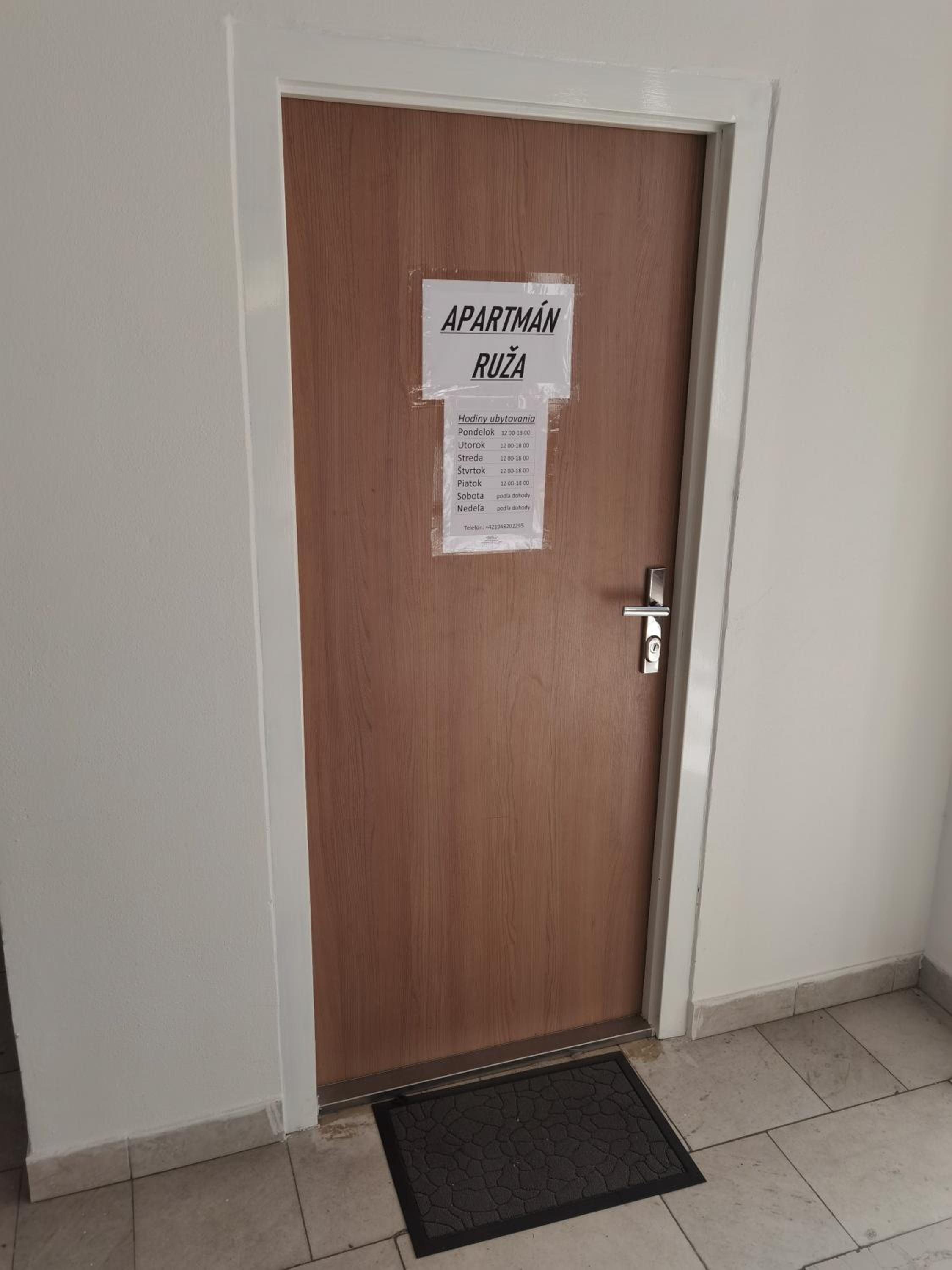 One-Bedroom Apartment - Photo 15