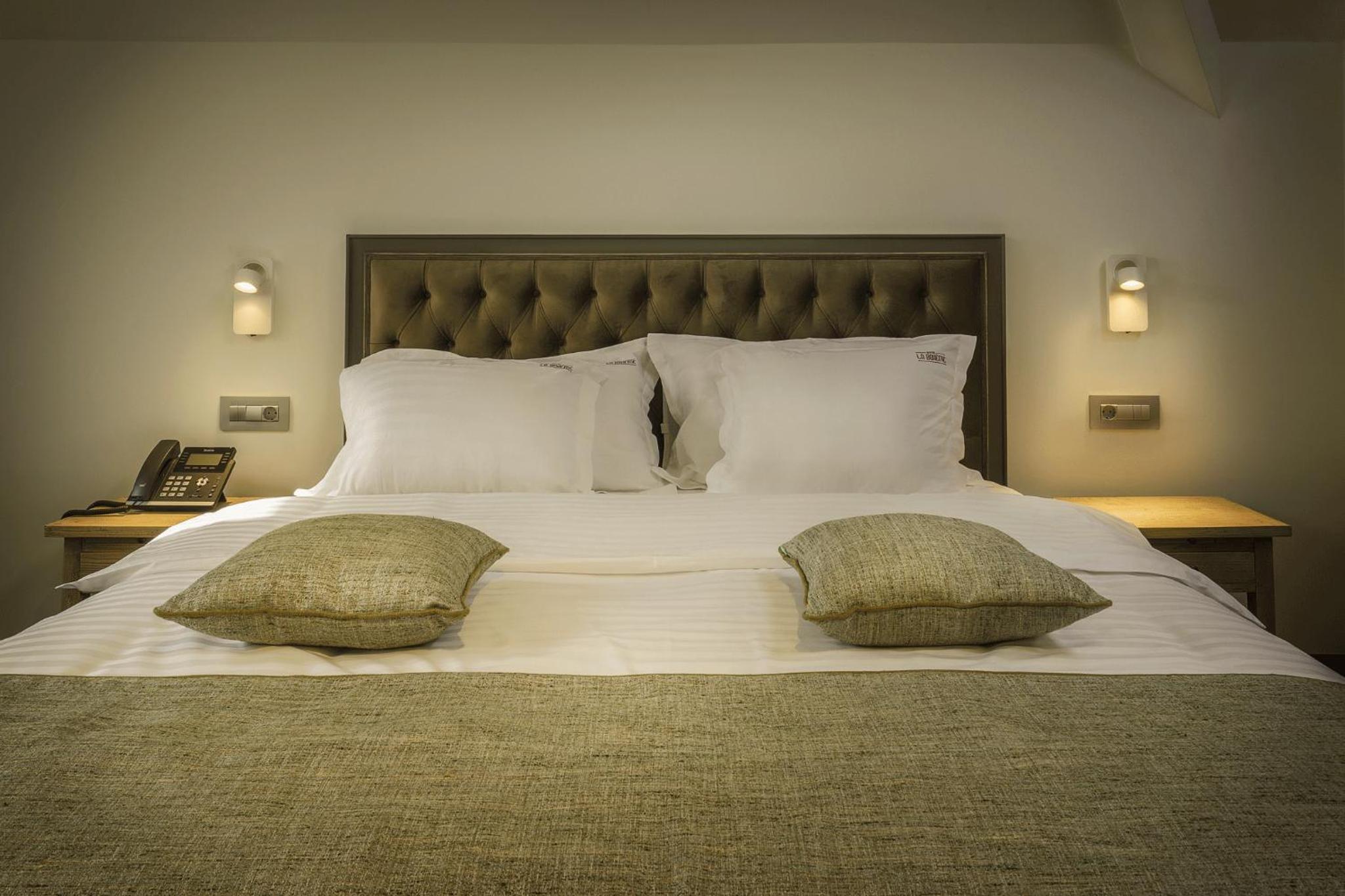 Deluxe Double Room - Photo 5