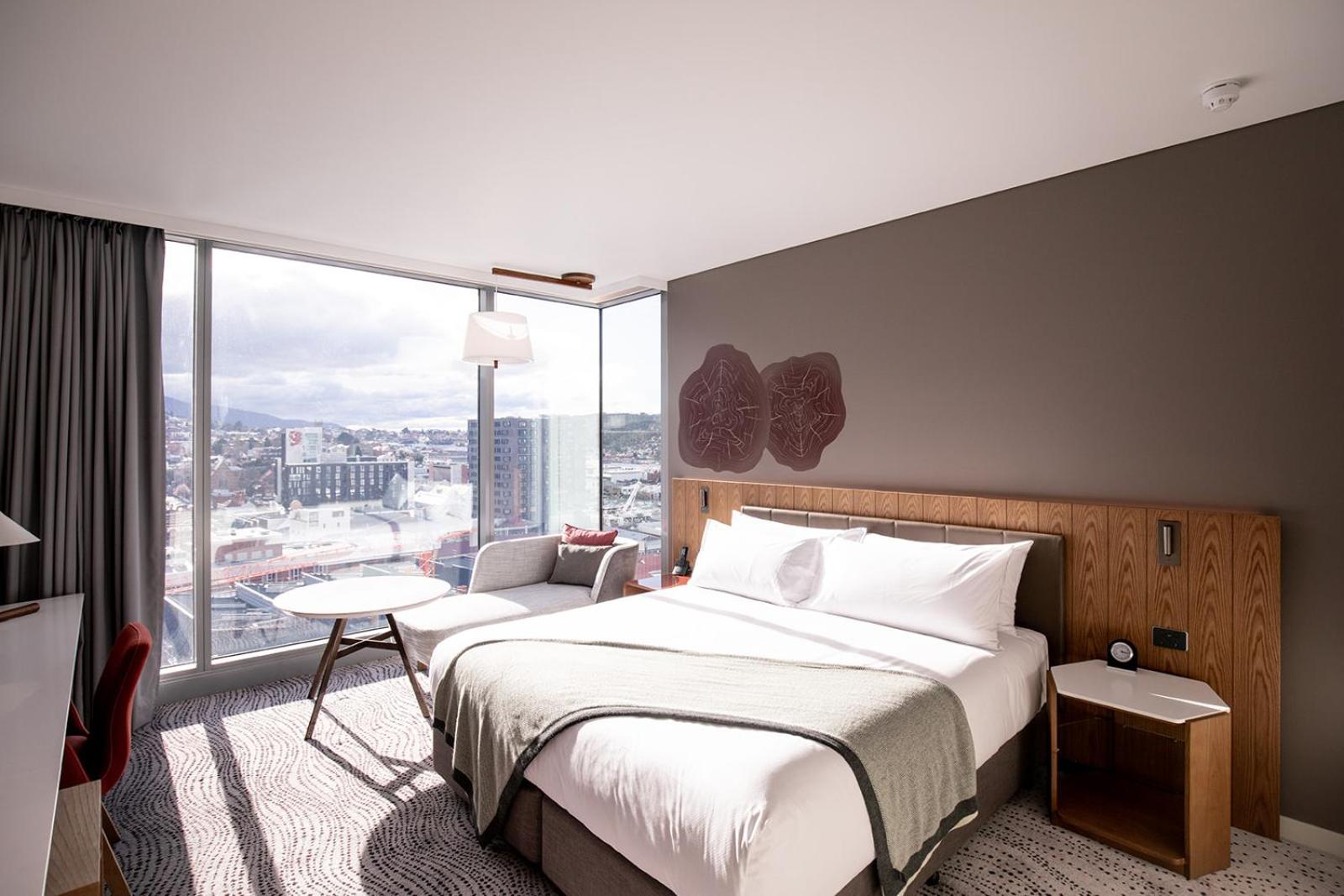 Premium Corner King Room - Photo 1