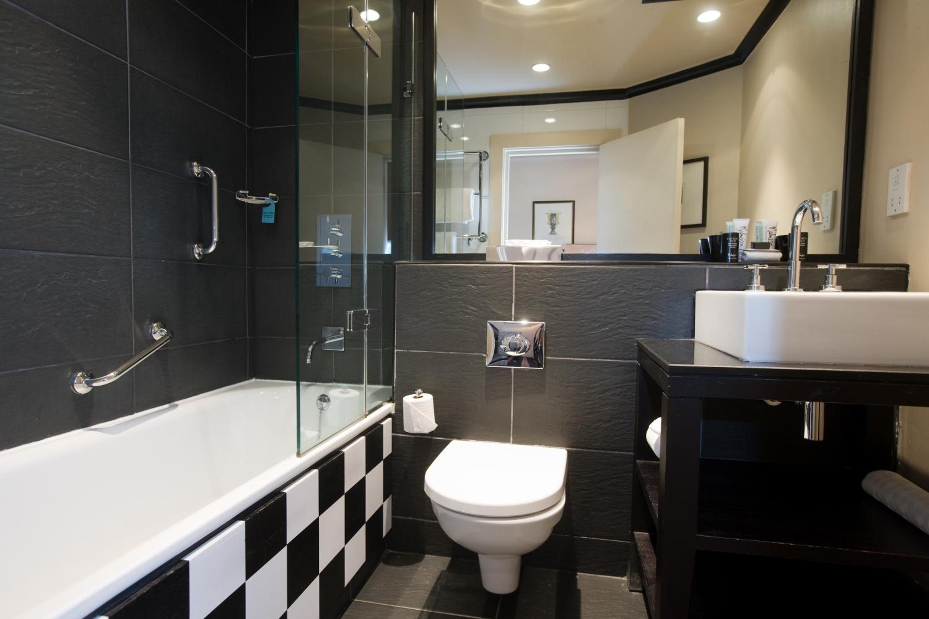 Standard Double Room - Photo 3