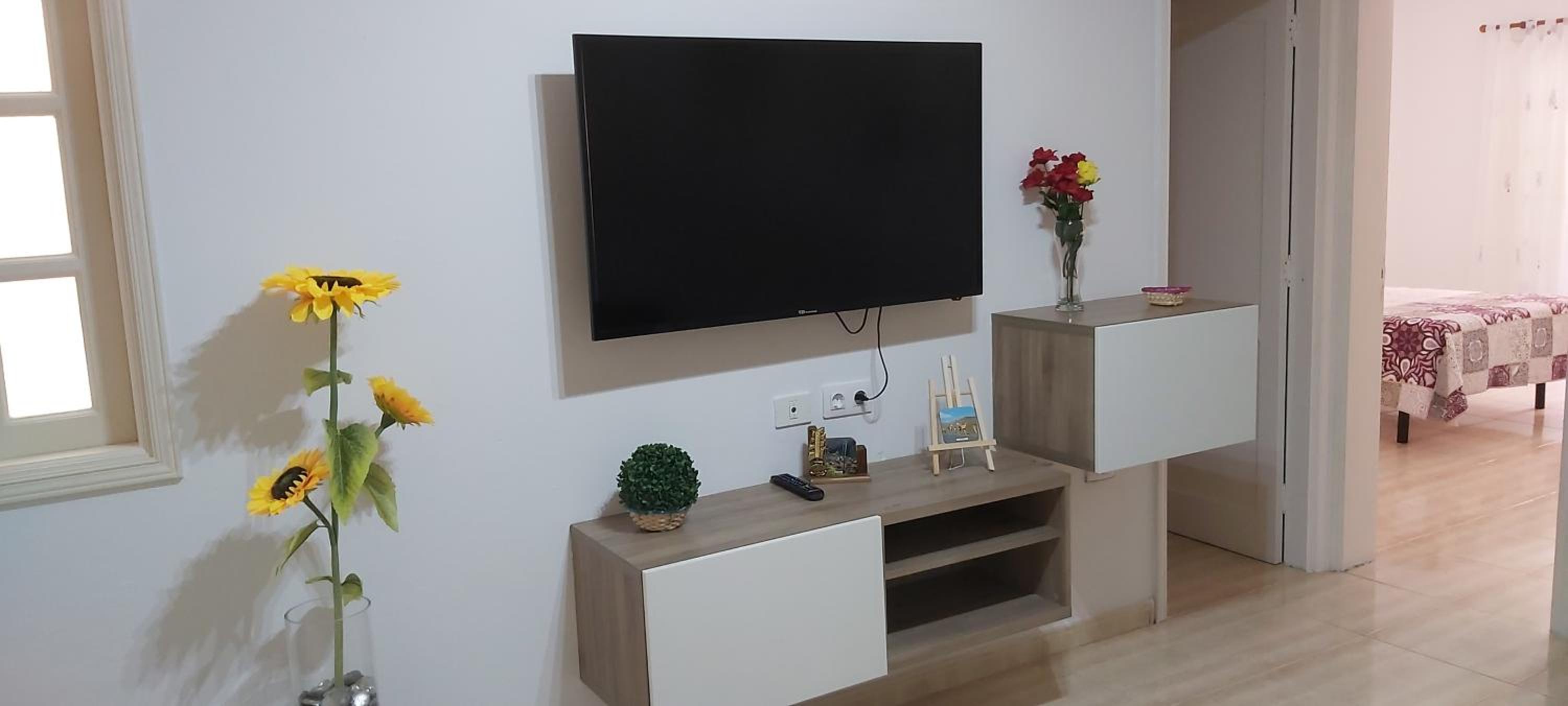 Three-Bedroom House photo 3