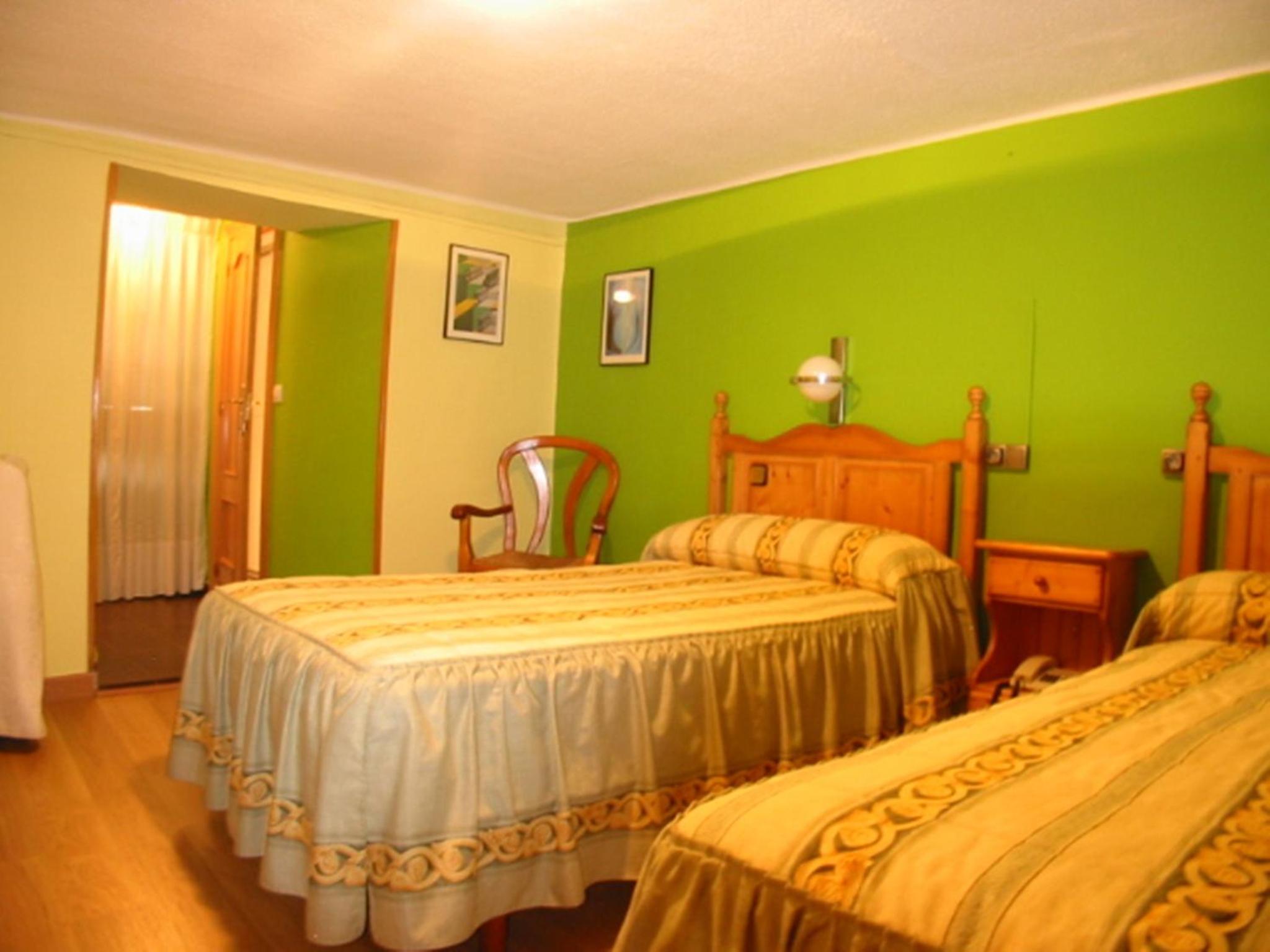 Double Room - Photo 3