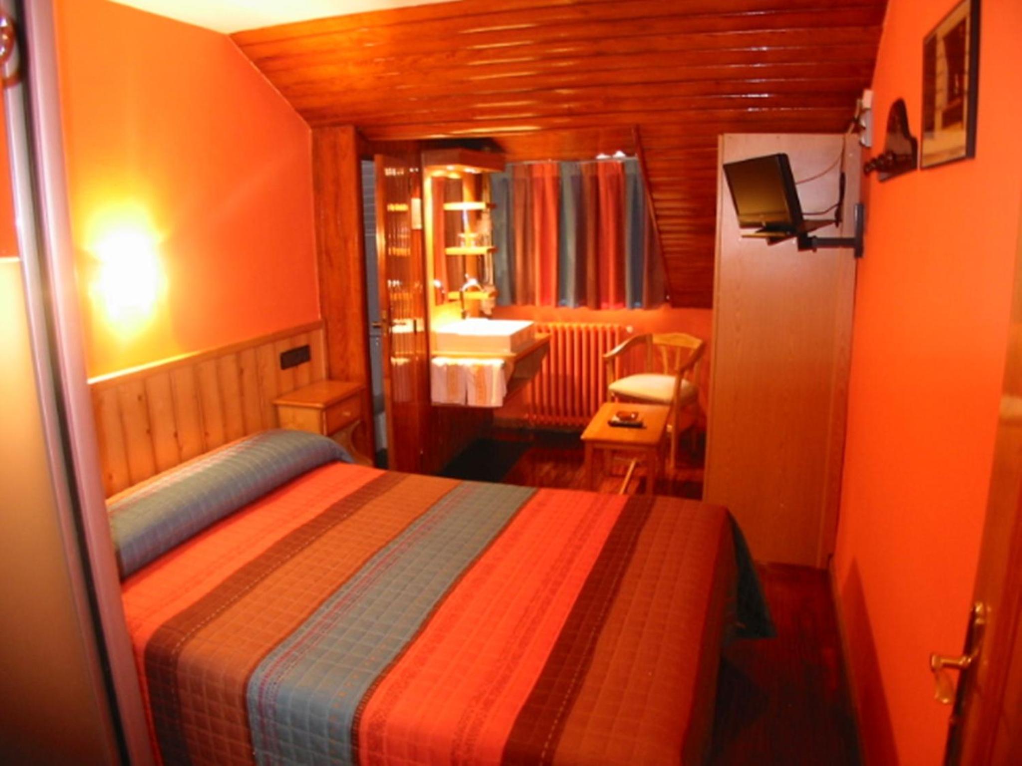 Quadruple Room - Photo 1