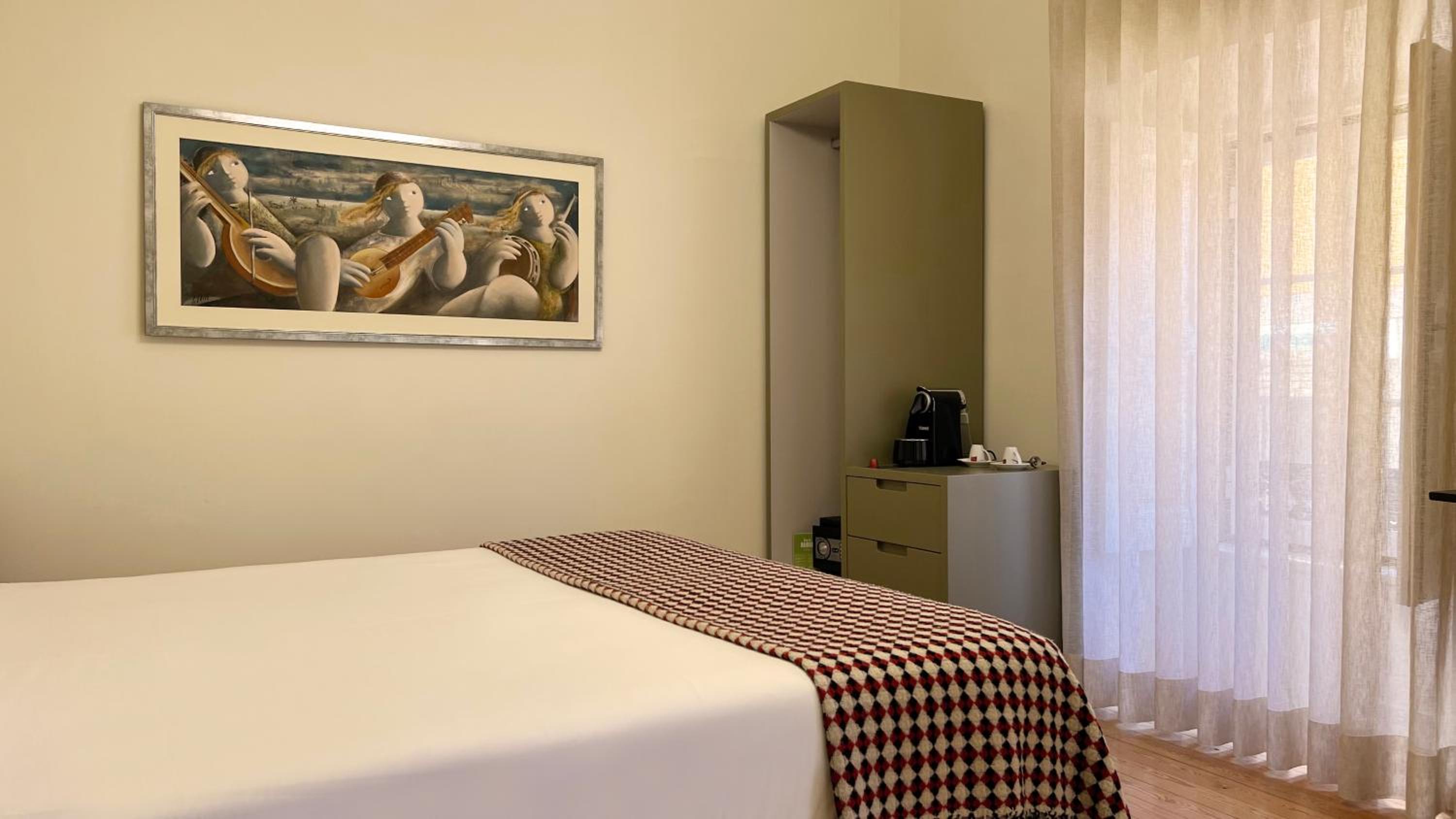 Double Room - Photo 13
