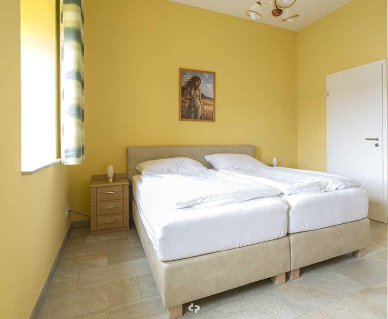 One-Bedroom Apartment with Balcony photo 2