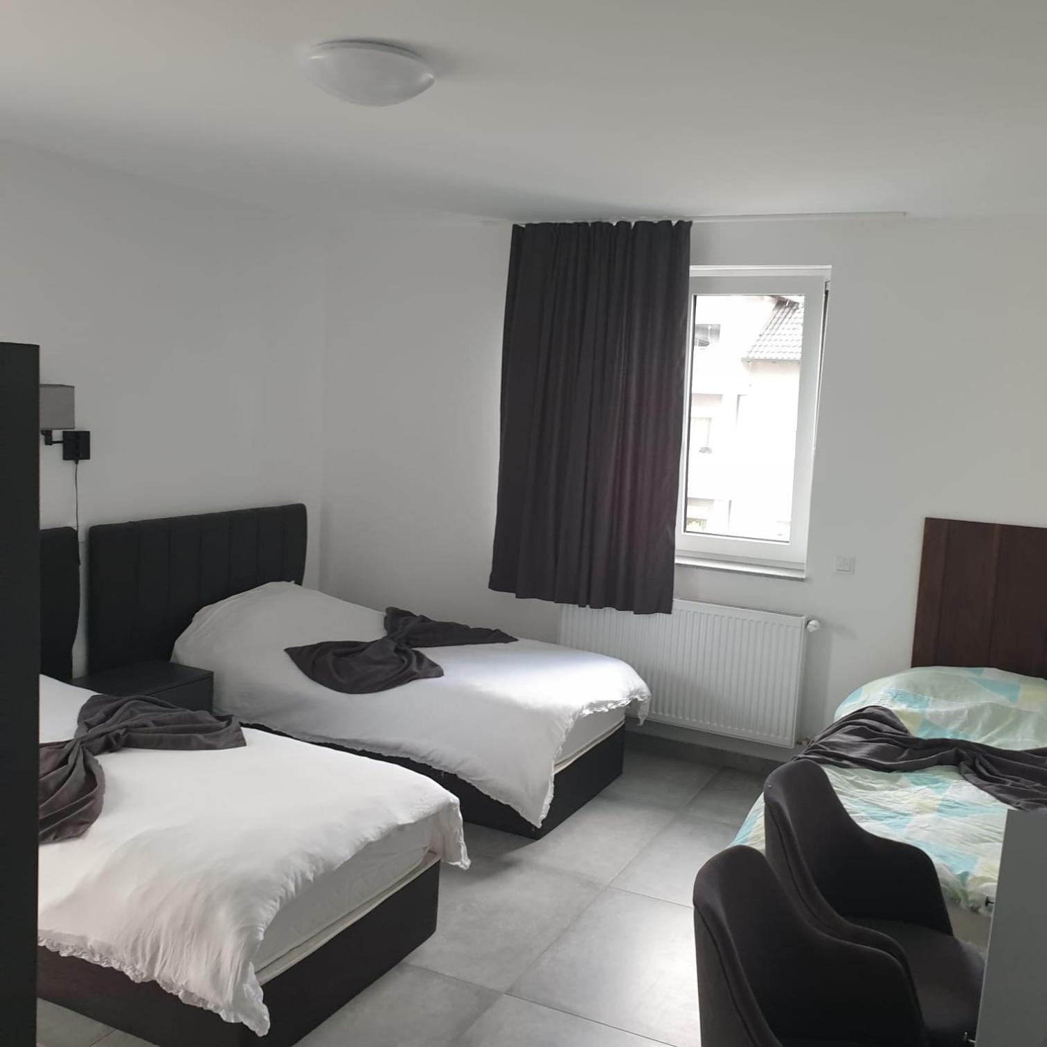 Triple Room with Bathroom photo 3