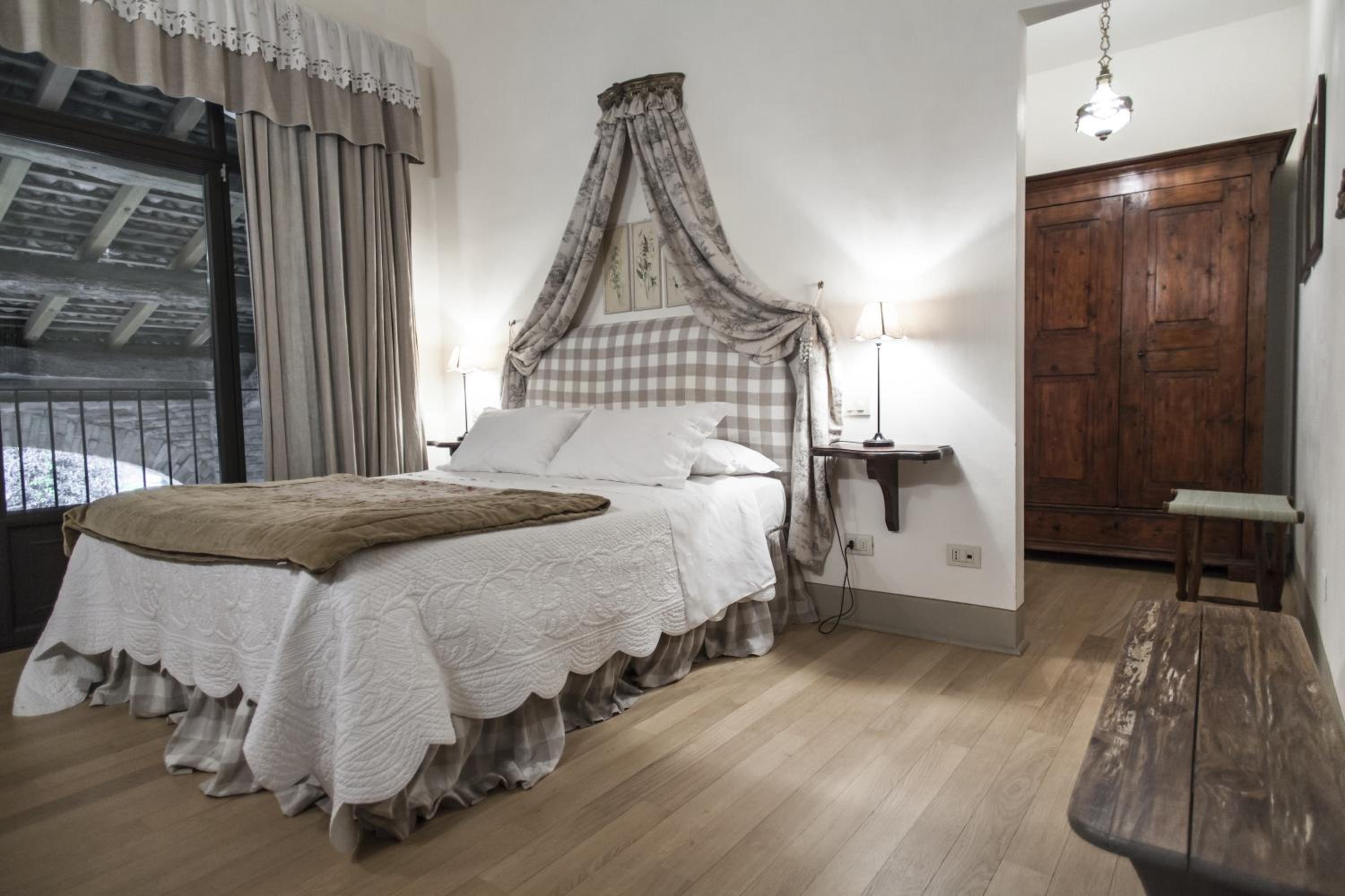 Superior Queen Room - Photo 1