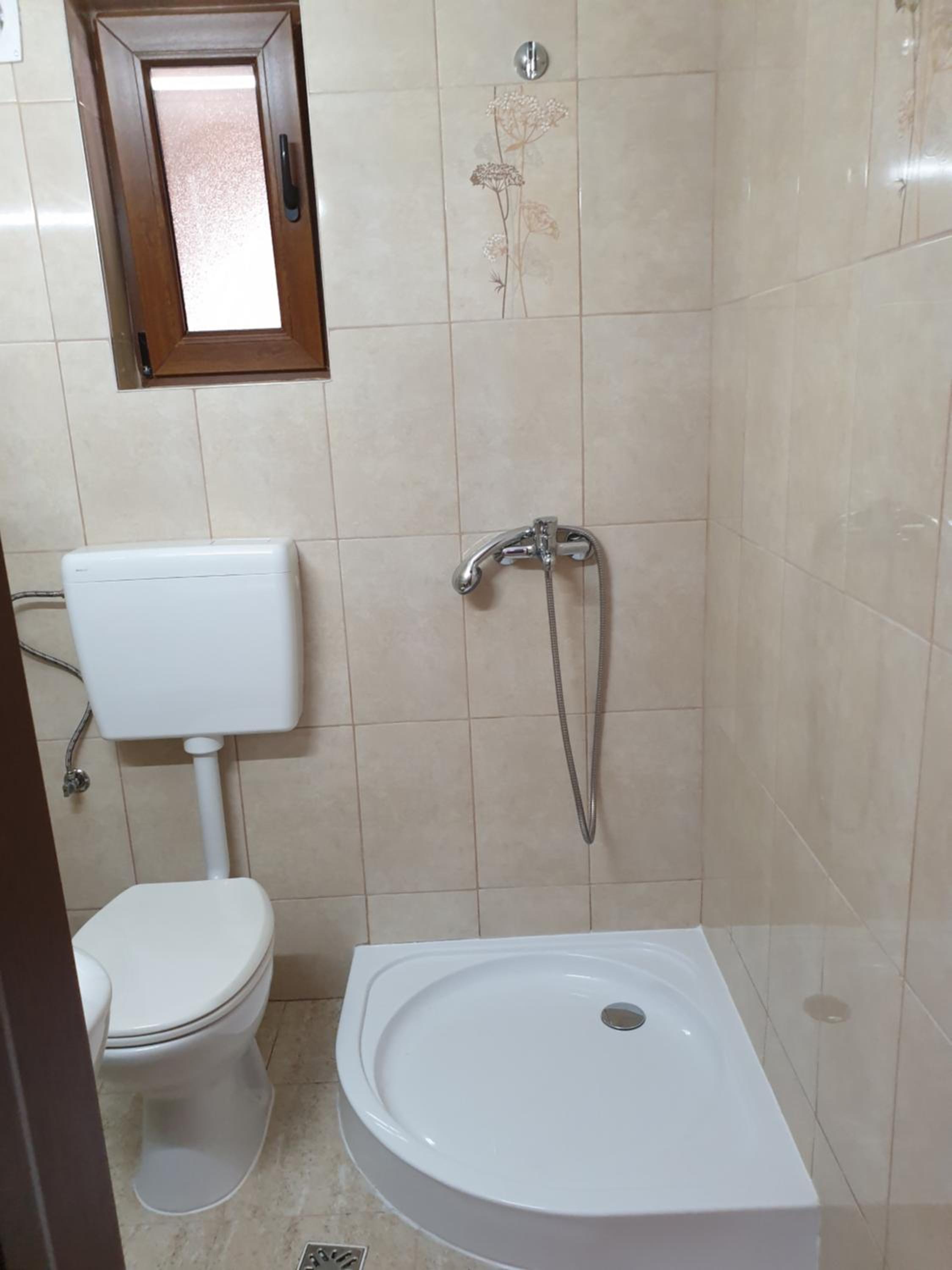 Deluxe Room (2 Adults + 1 Child) photo 3