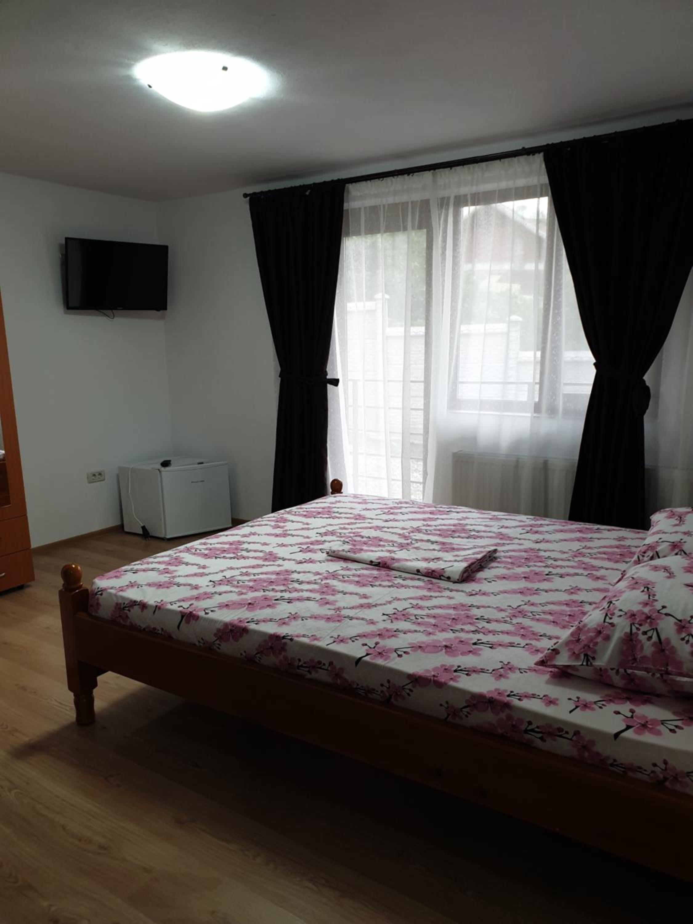 Deluxe Room (2 Adults + 1 Child) photo 1