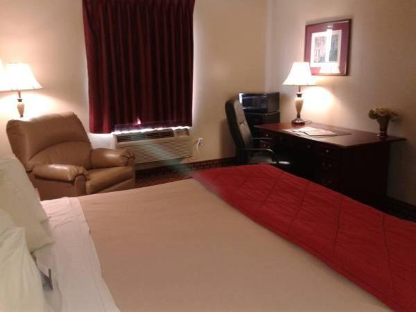 Executive King Room - Photo 7