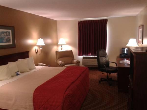 Executive King Room - Photo 8
