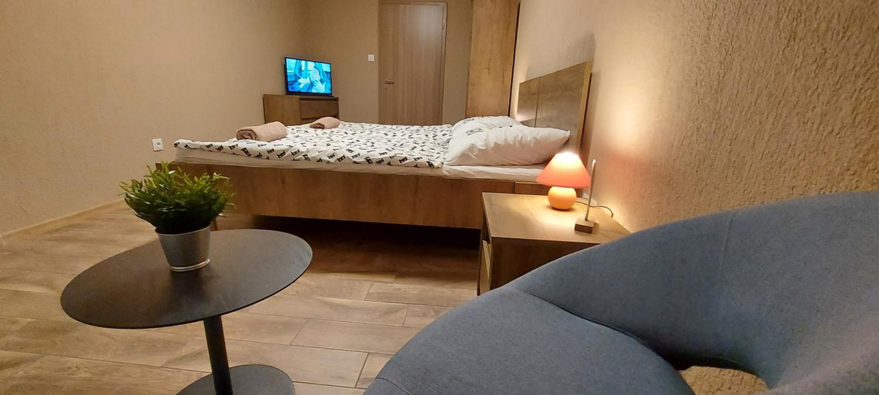 Double or Twin Room - Photo 3