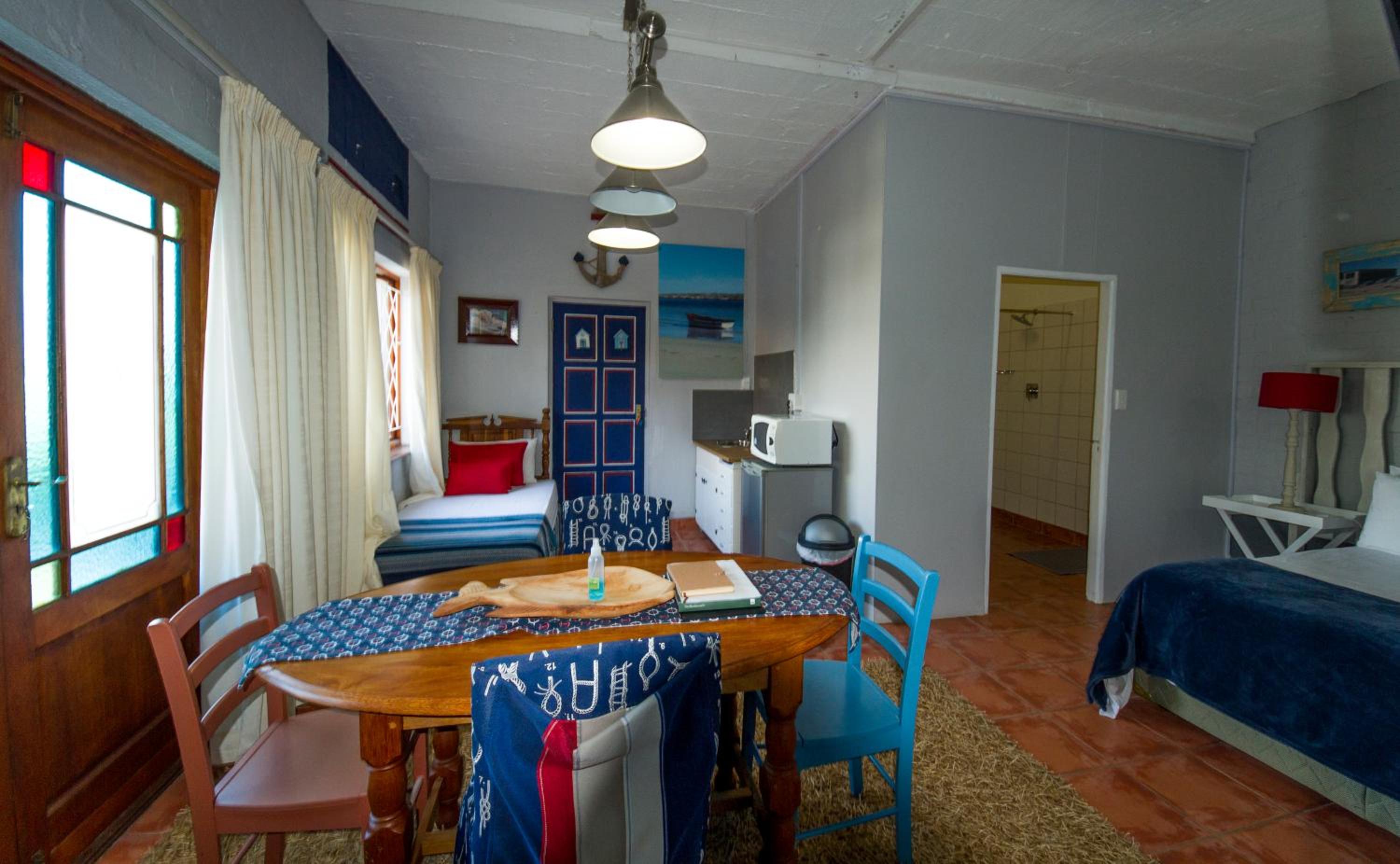 Standard Queen Room - Photo 4
