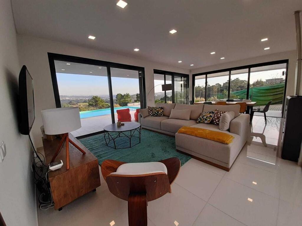 Three-Bedroom Villa photo 1