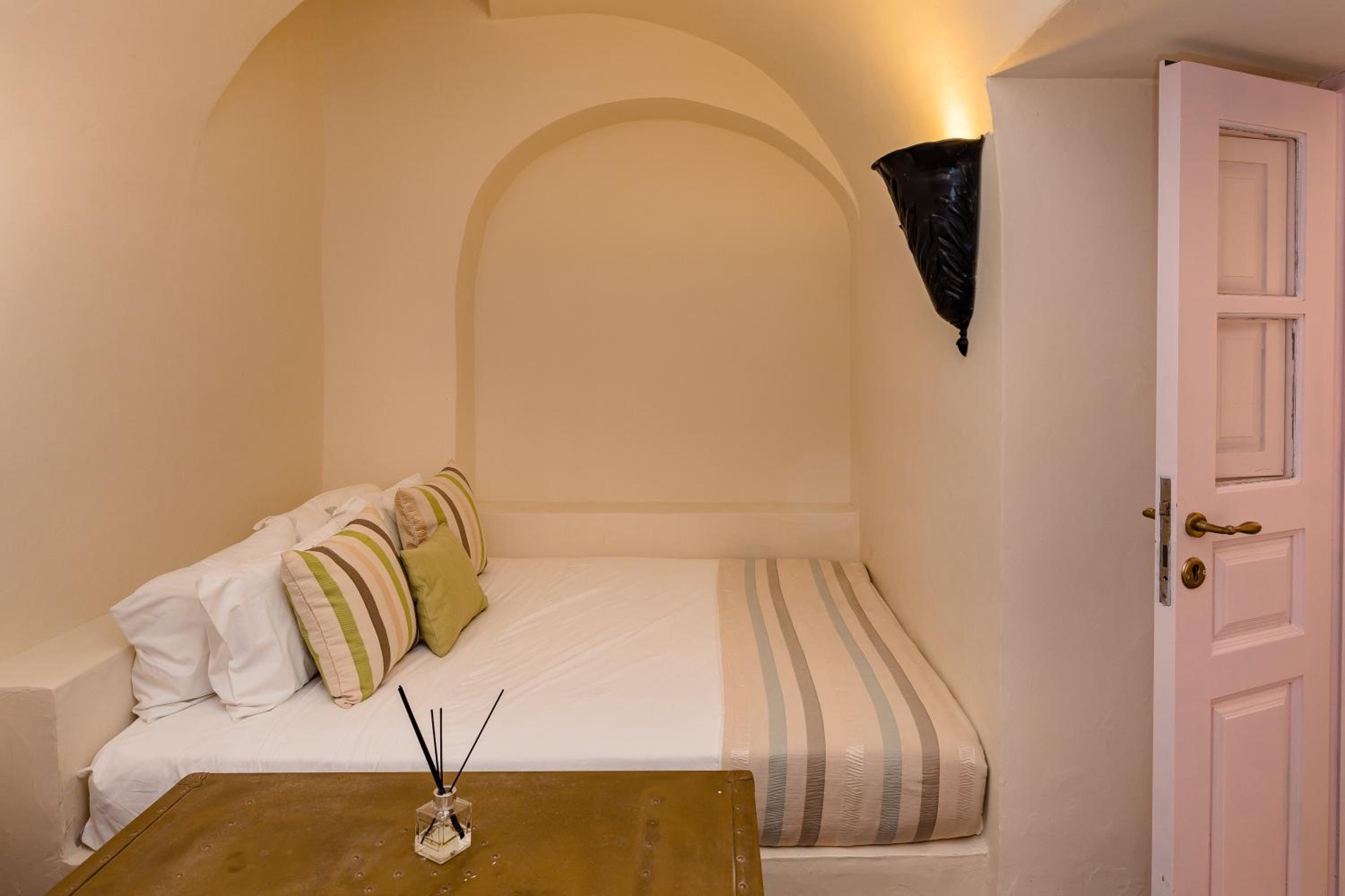 Canava Suite With Shared Hot Tub