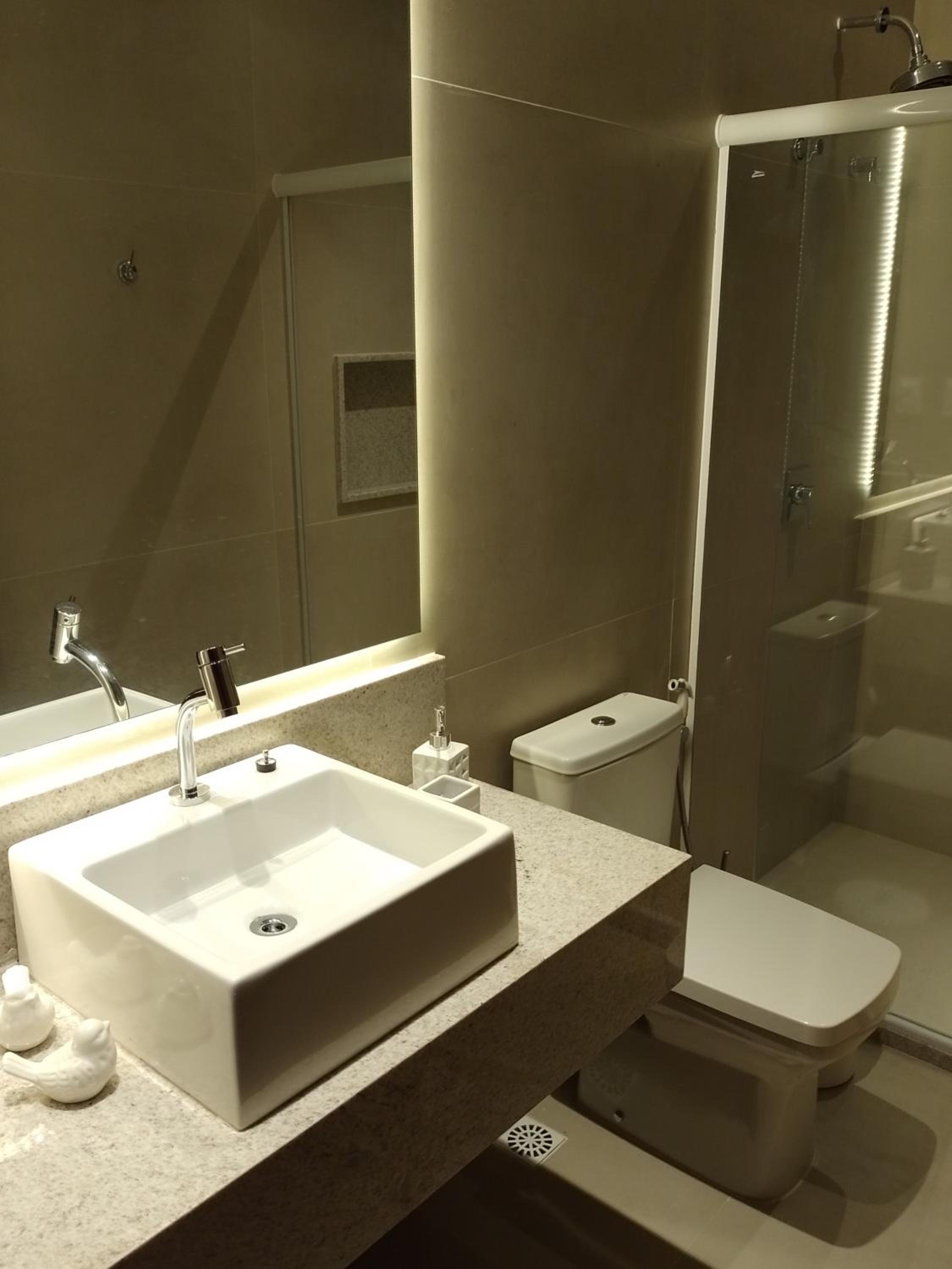Seven-Bedroom House photo 3