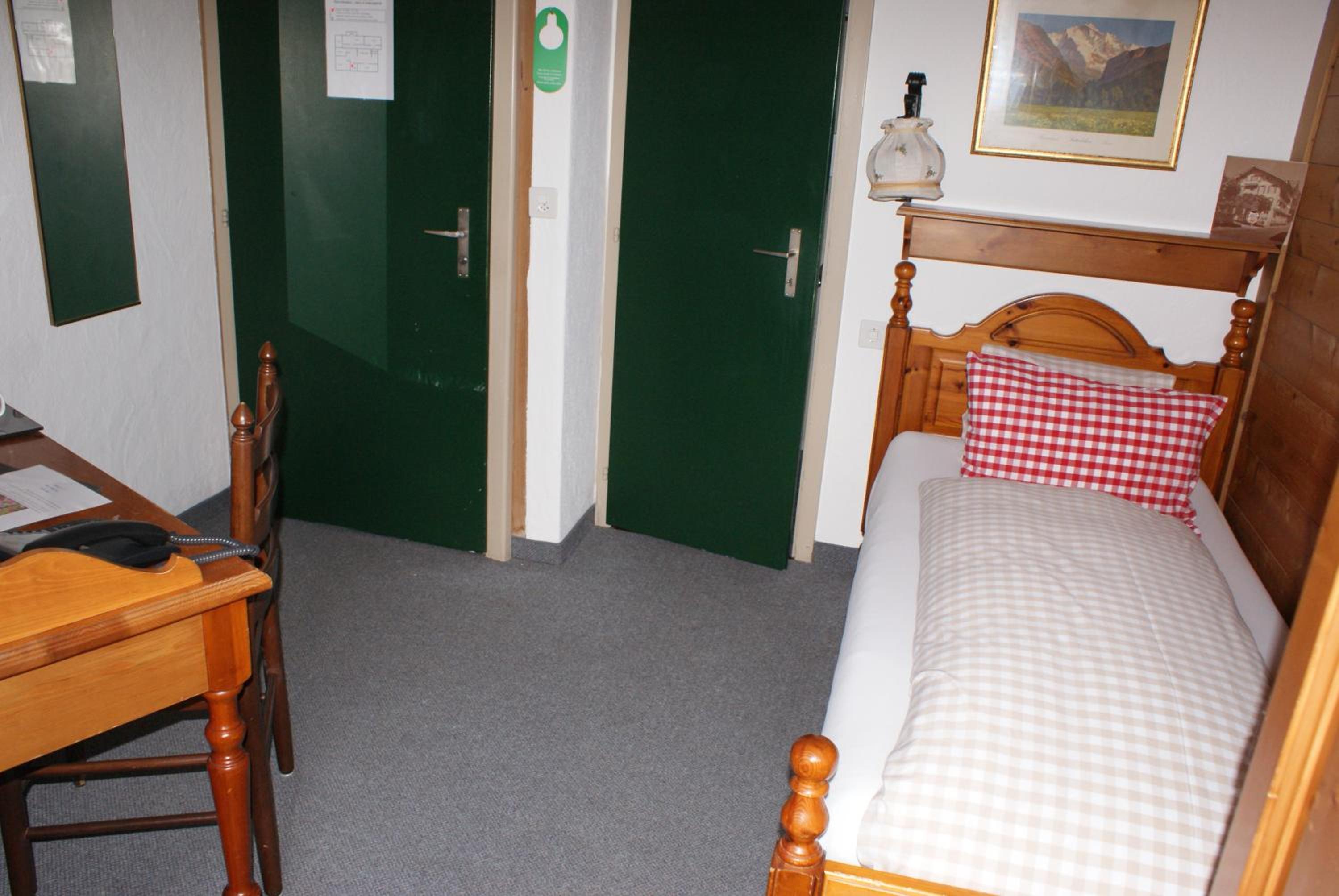 Standard Single Room photo 2