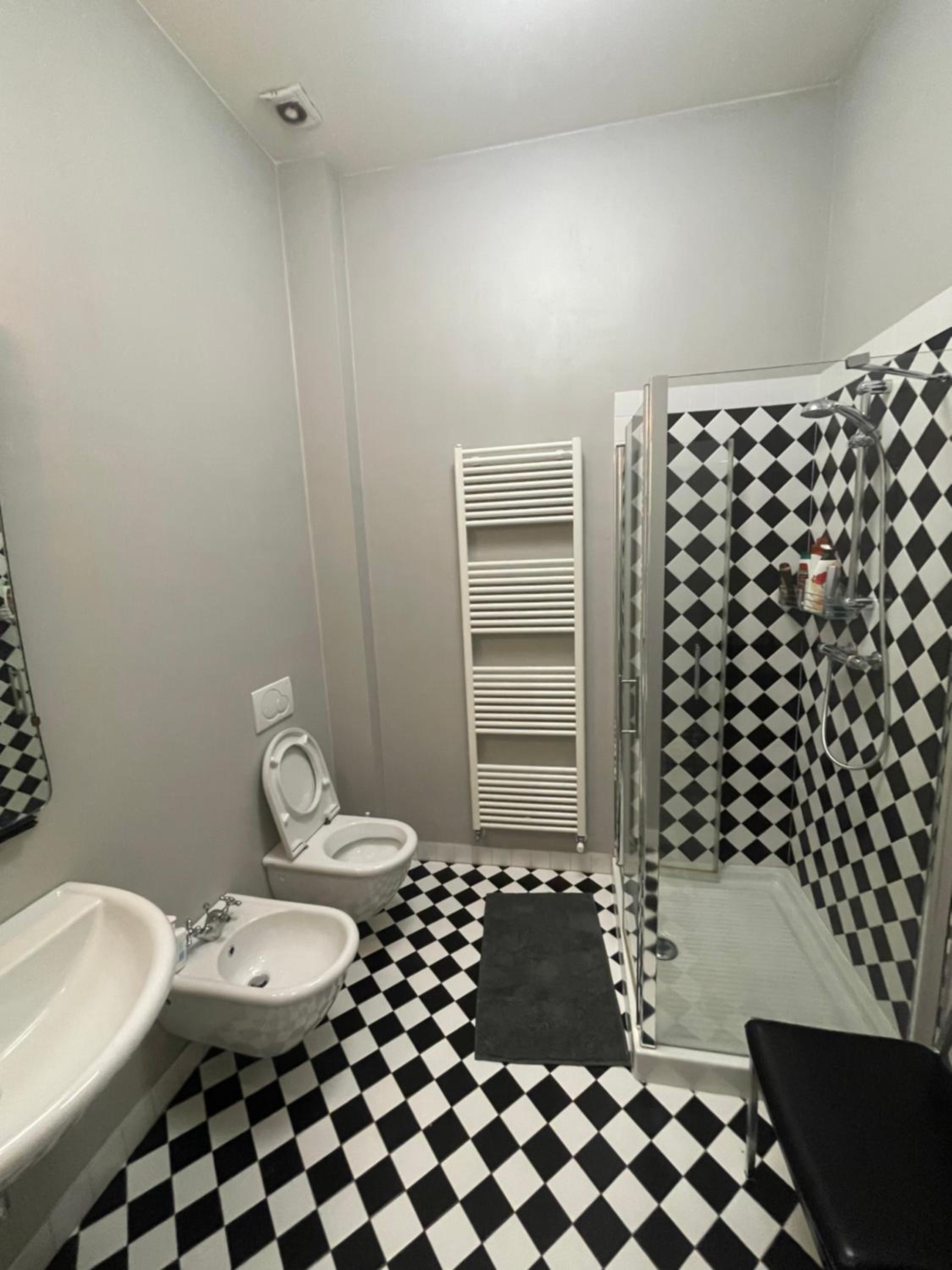 Two-Bedroom House - Photo 4