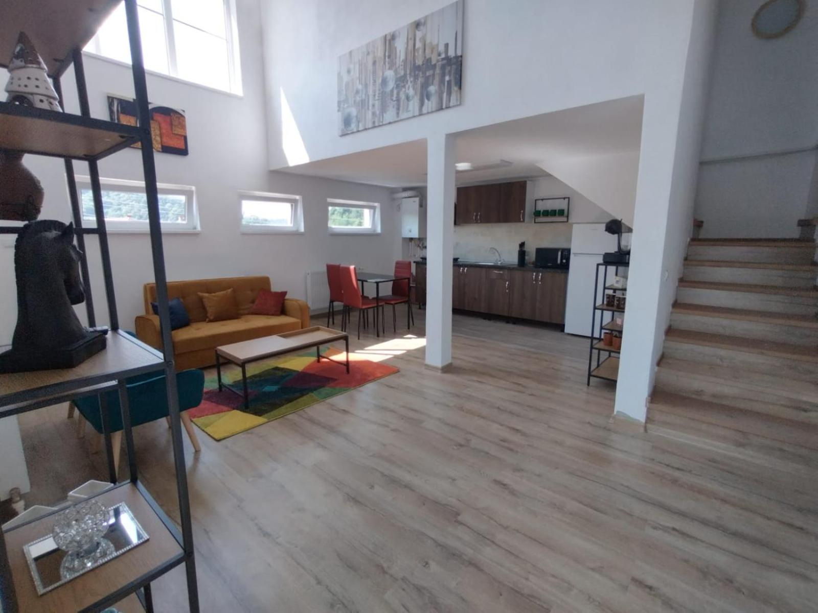 One-Bedroom Apartment - Photo 1