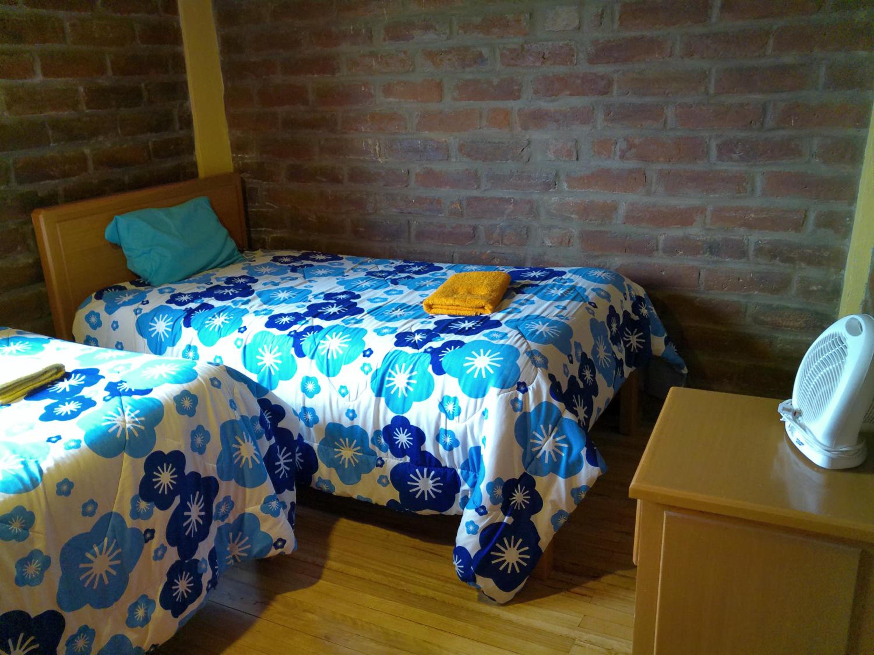 Twin Room with Private Bathroom photo 3