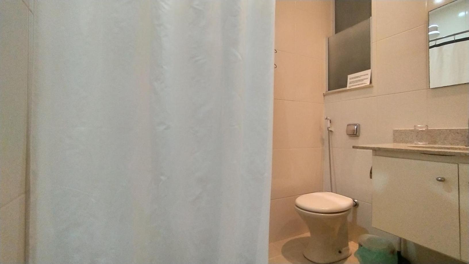 One-Bedroom Apartment - Photo 6