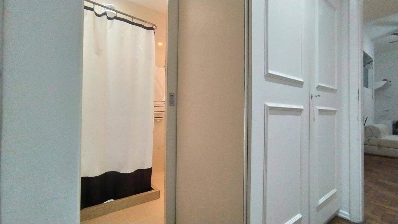 One-Bedroom Apartment - Photo 5
