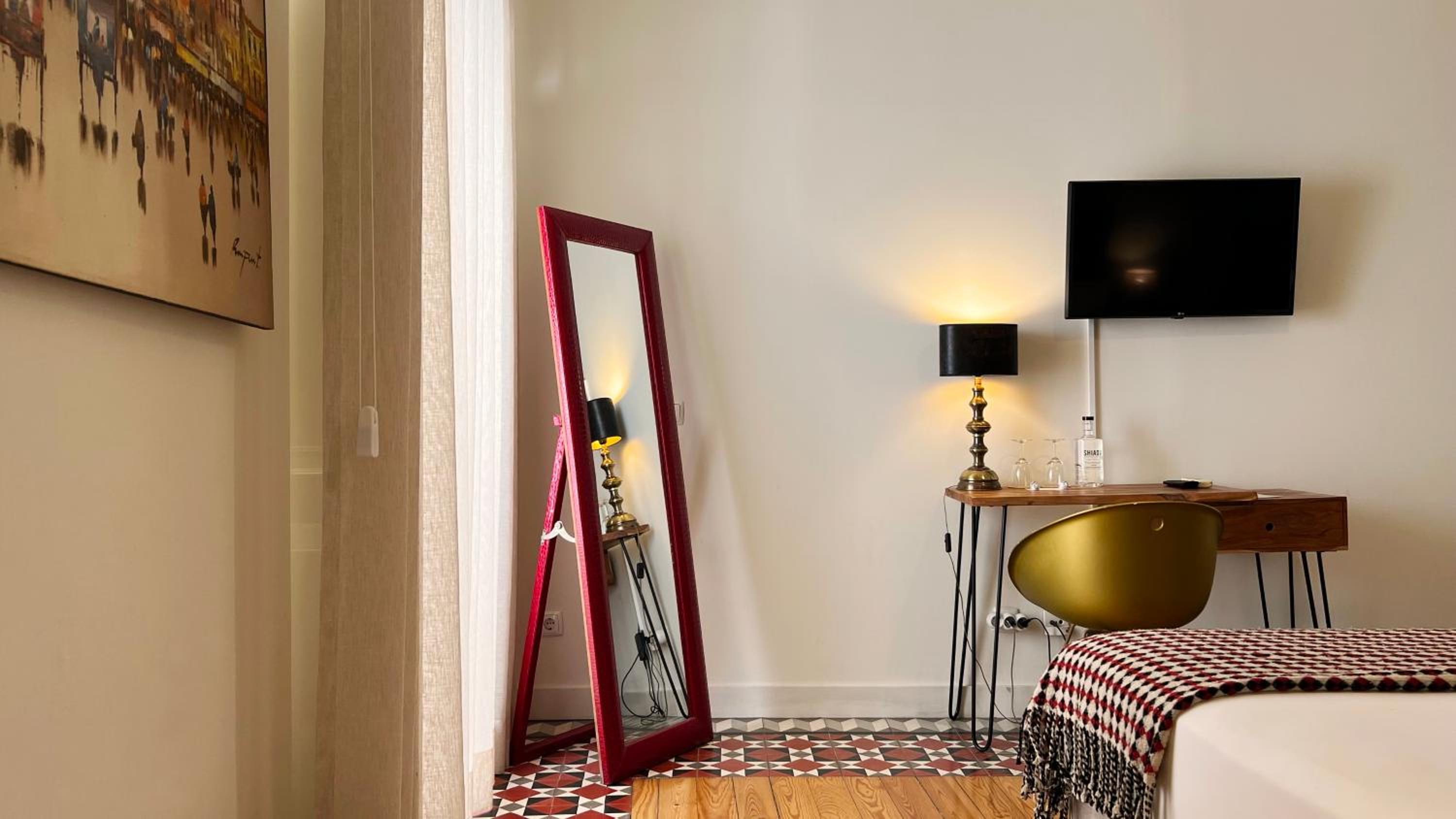 Double Room - Photo 17