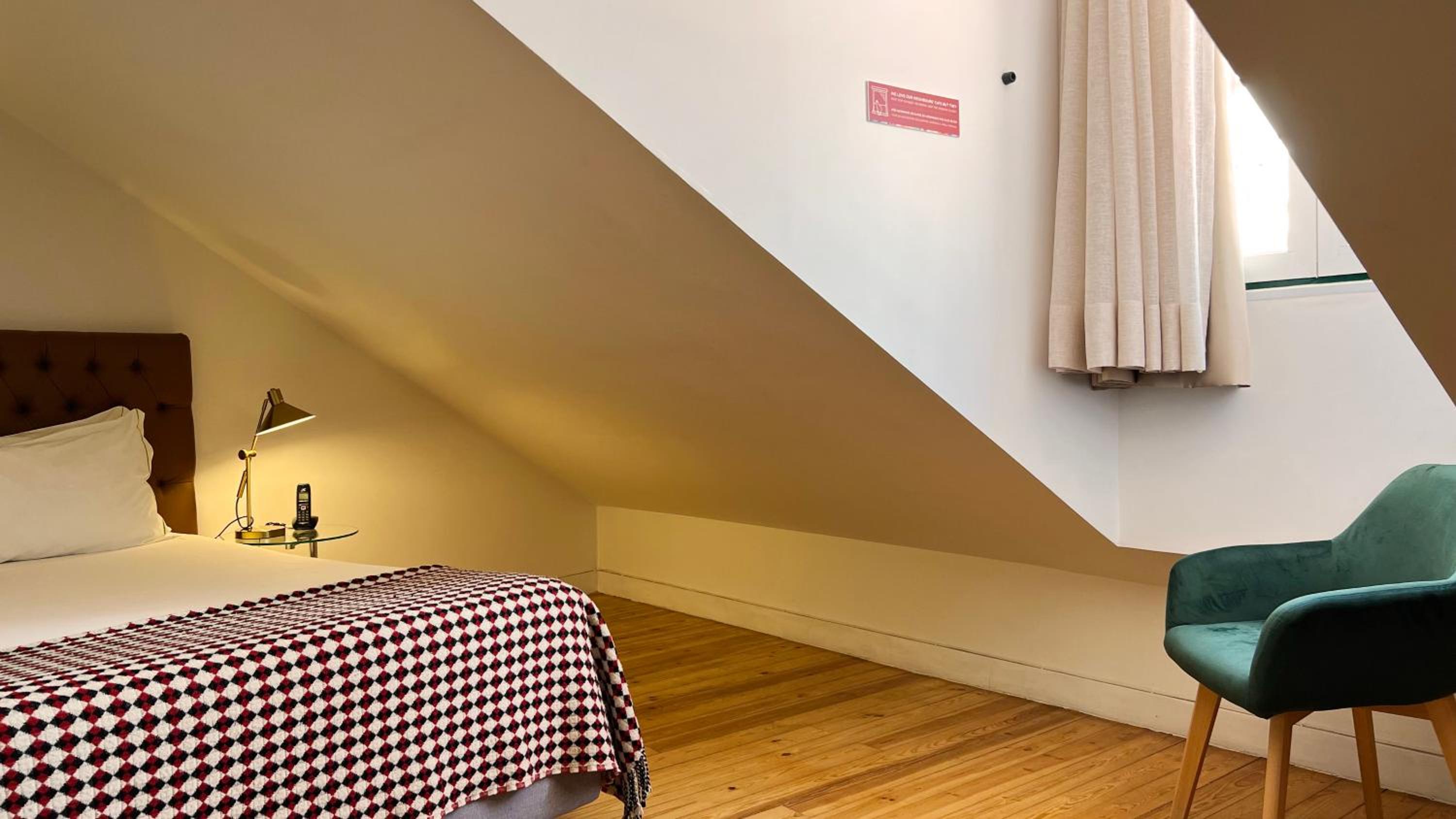 Double Room - Photo 20