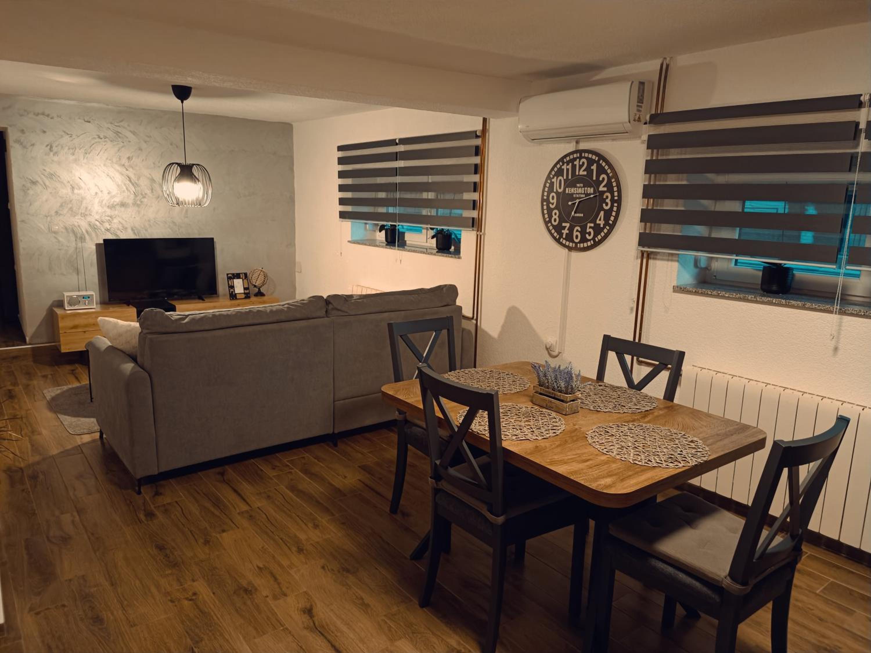 One-Bedroom Apartment - Photo 10