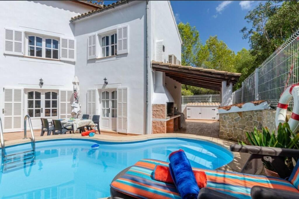 Three-Bedroom Villa photo 3